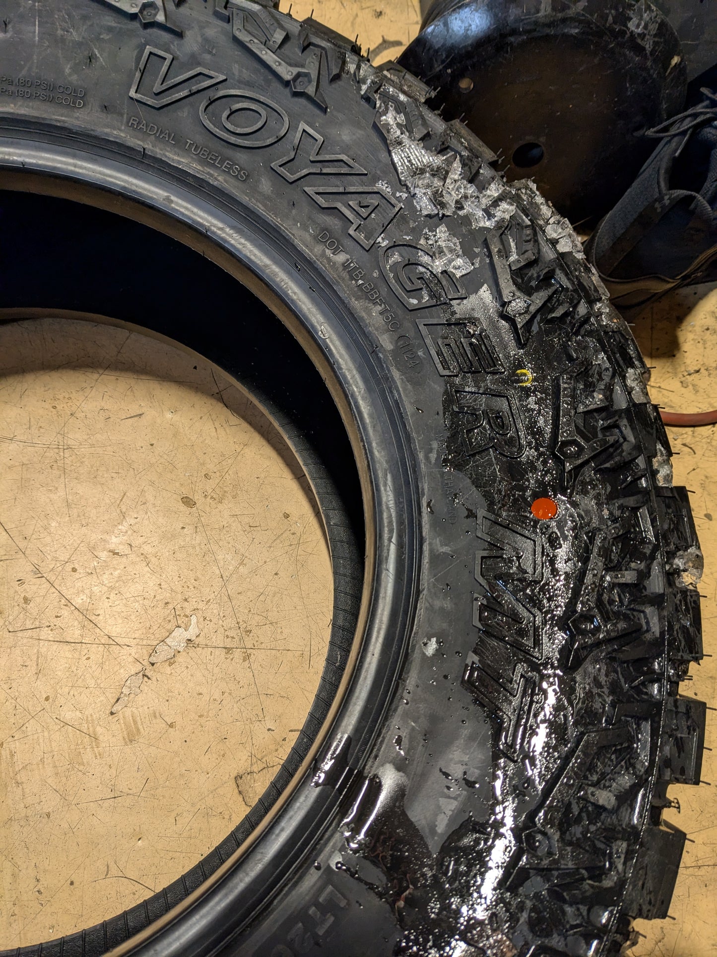 GROUNDSPEED VOYAGER MT BSW LT 265 70 17 121/118S E ALL SEASON TIRE 115050
