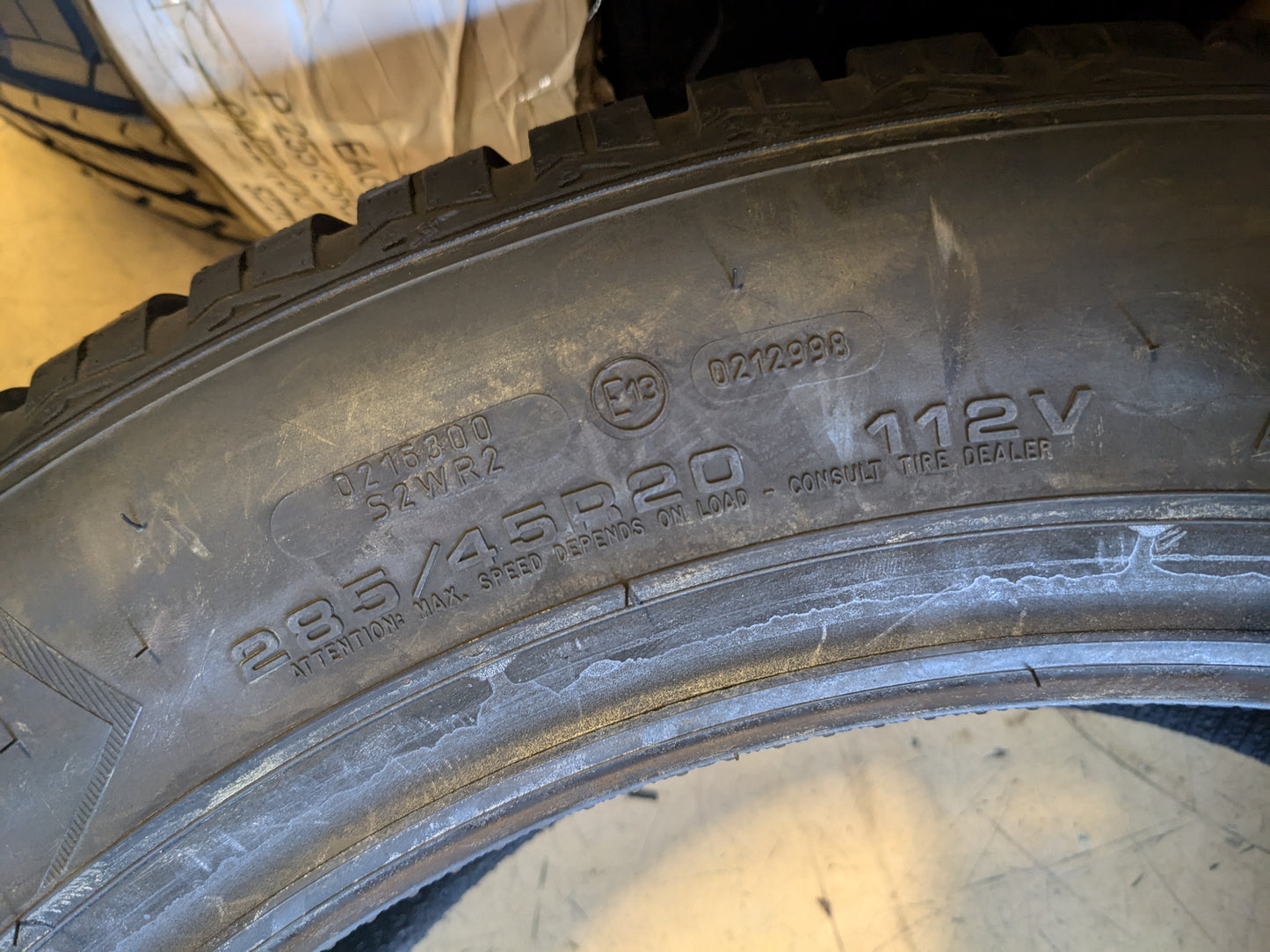 GOODYEAR ULTRAGRIP 8 PERFORMANCE AUDI P 285 45 20 112V SL WINTER TIRE 117838373