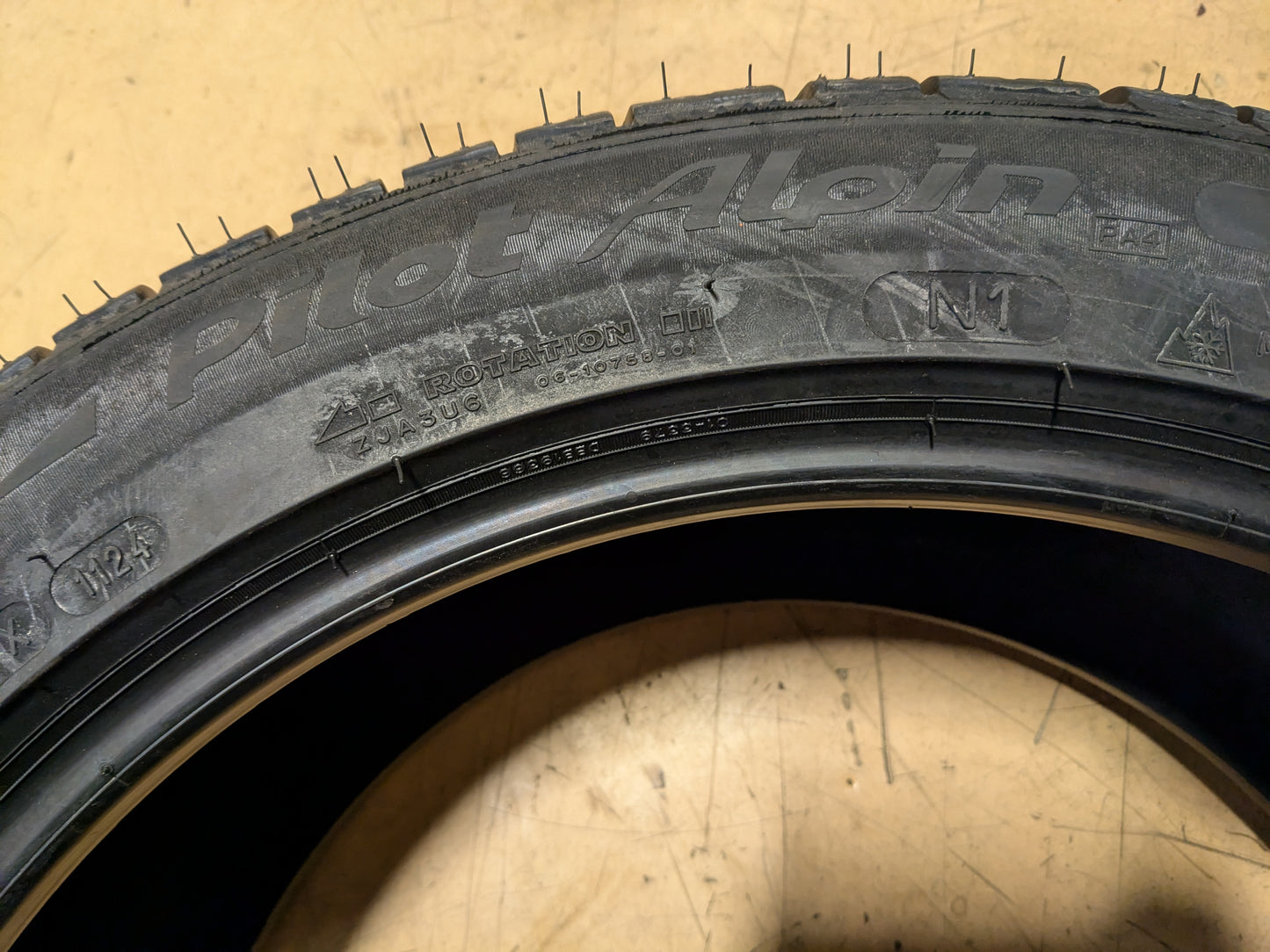 MICHELIN PILOT ALPIN PA4 BSW P 255 45 19 100V SL WINTER TIRE 44651