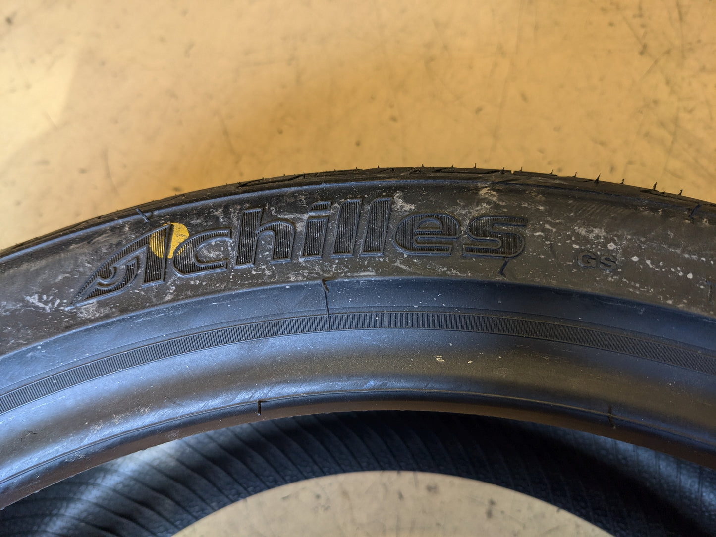 ACHILLES STREET HAWK SPORT BSW P 225 40 18 92W XL UHP TIRE ASH78