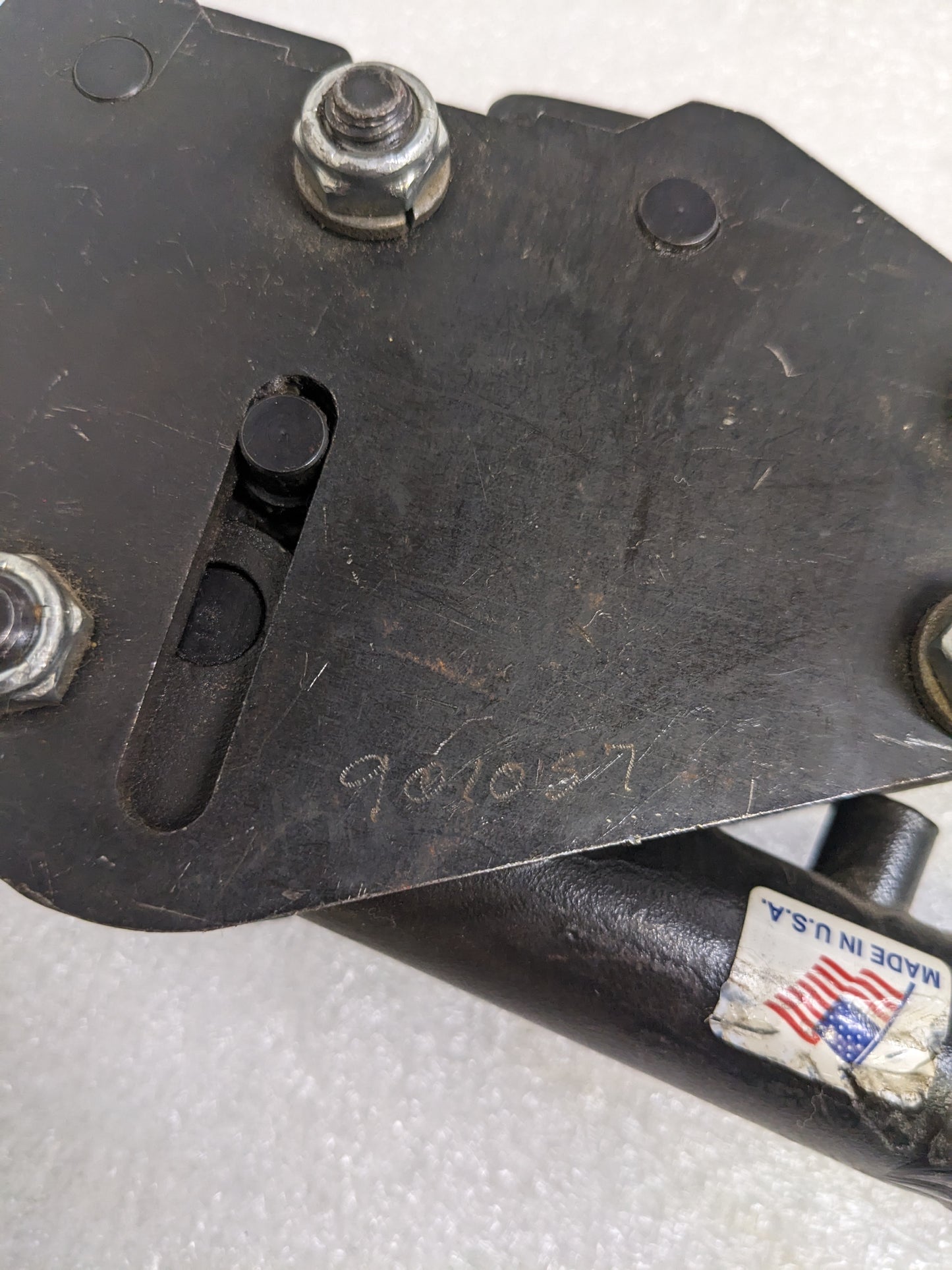 UNBRANDED HIGH TENSILE STEEL STRAPPING SEALER 1-1/2" H2