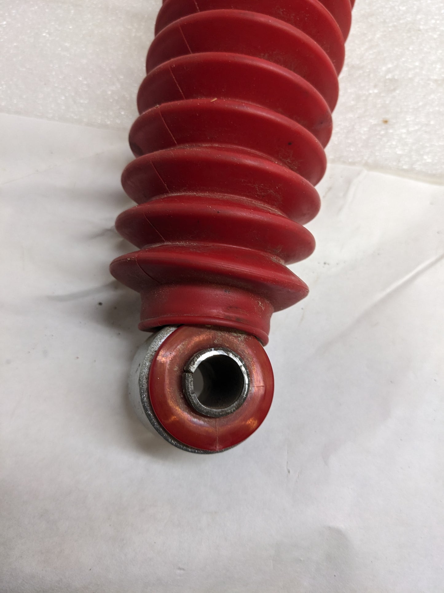 TRENDSAUTO RANCHO RS9000XL PAIR OF FRONT GAS SHOCK ABSORBERS FOR 2011-2016 FORD F250 F350 NEW SR