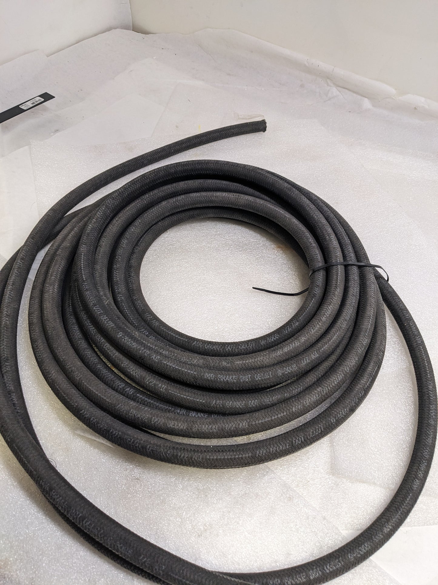 DOT 93005 AIR BRAKE BRAIDED HOSE 1/2 IN X 50 FT NEW R8