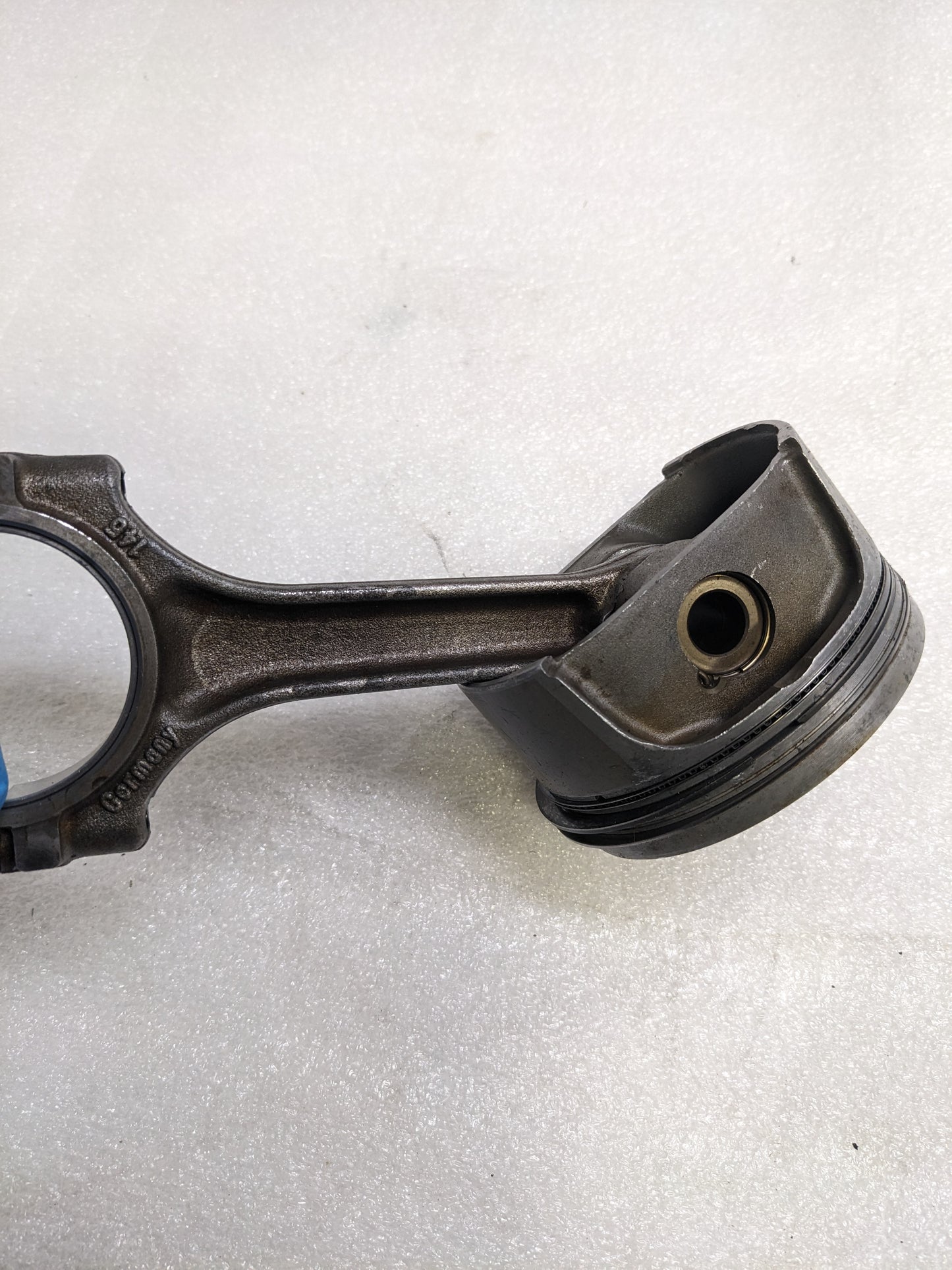 PORSCHE 9961031028R CONNECTING ROD W/ PISTON FOR 986 BOXSTER USED R24