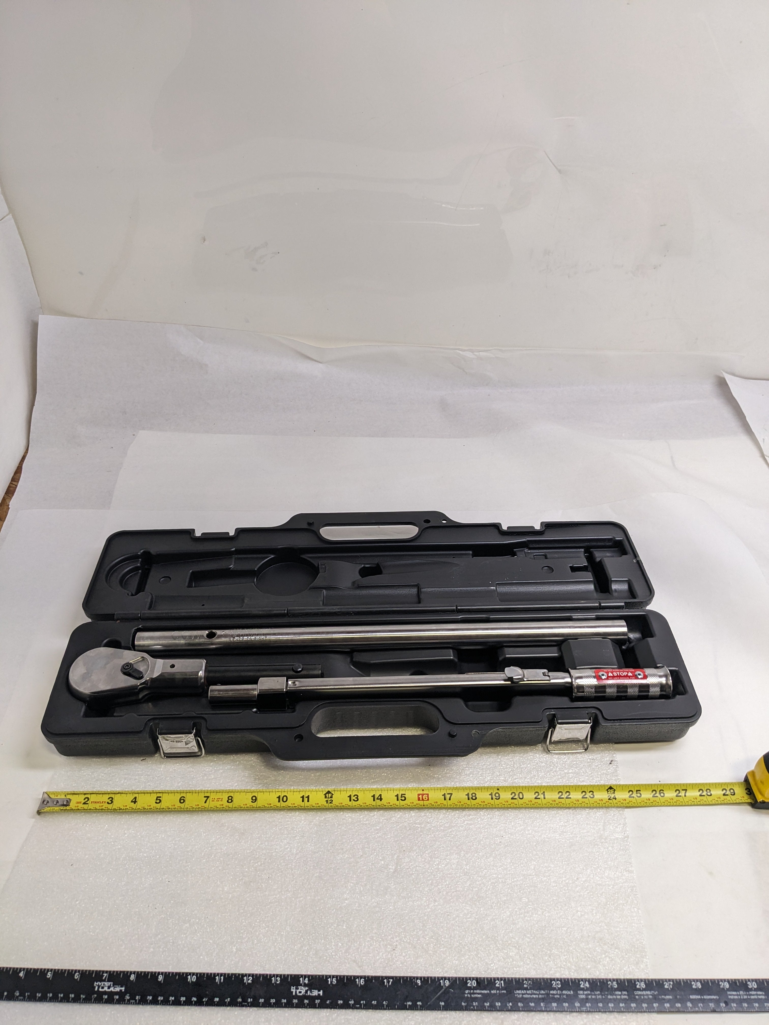 PRECISION INSTRUMENTS C4D600F DRIVE TORQUE WRENCH AND BREAKER BAR 1 X Precision instruments c4d600f drive torque wrench and breaker bar 1 x