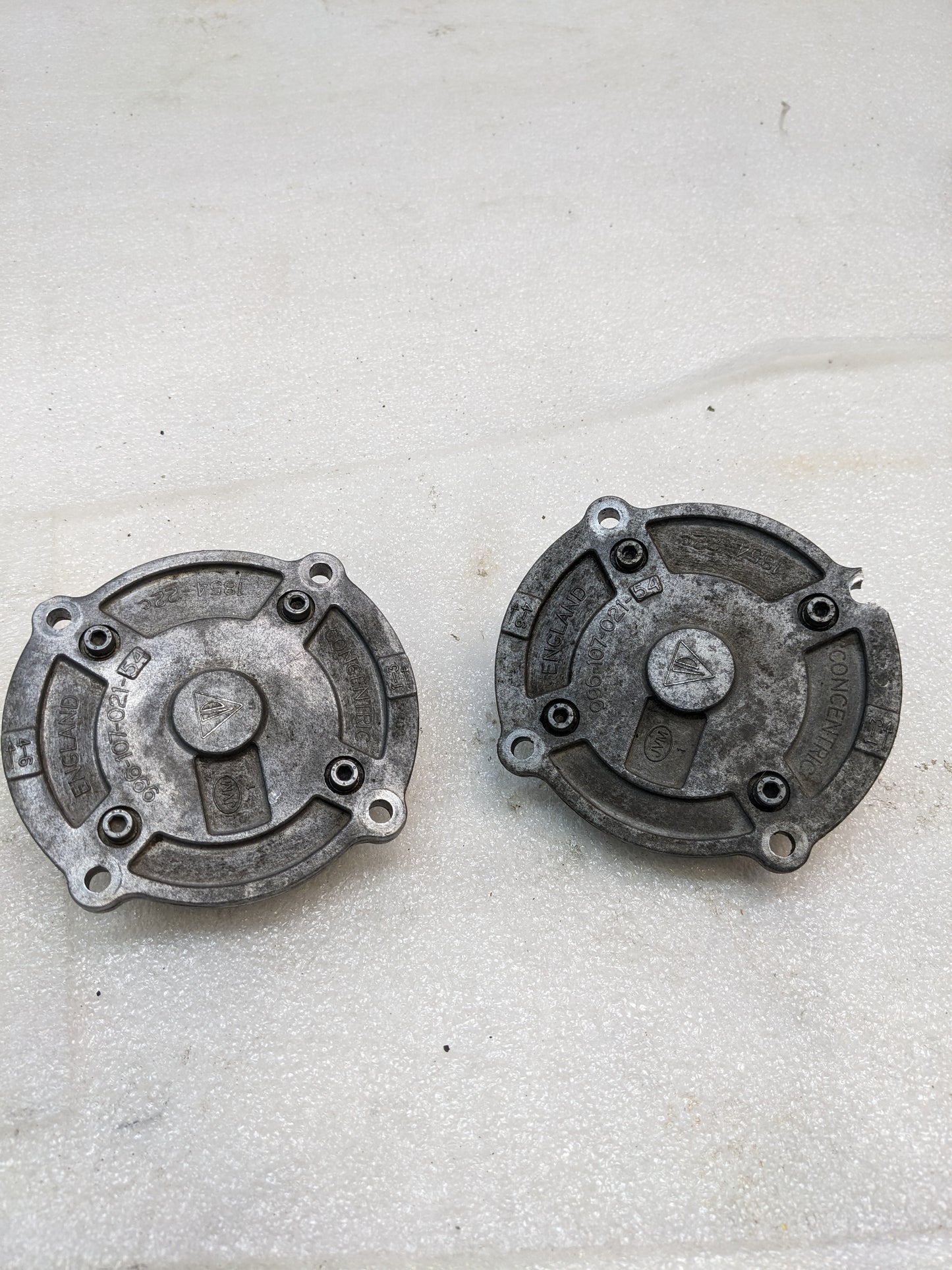 (2) PORSCHE 99610702154 ENGINE OIL SUCTION PUMP USED R23T6