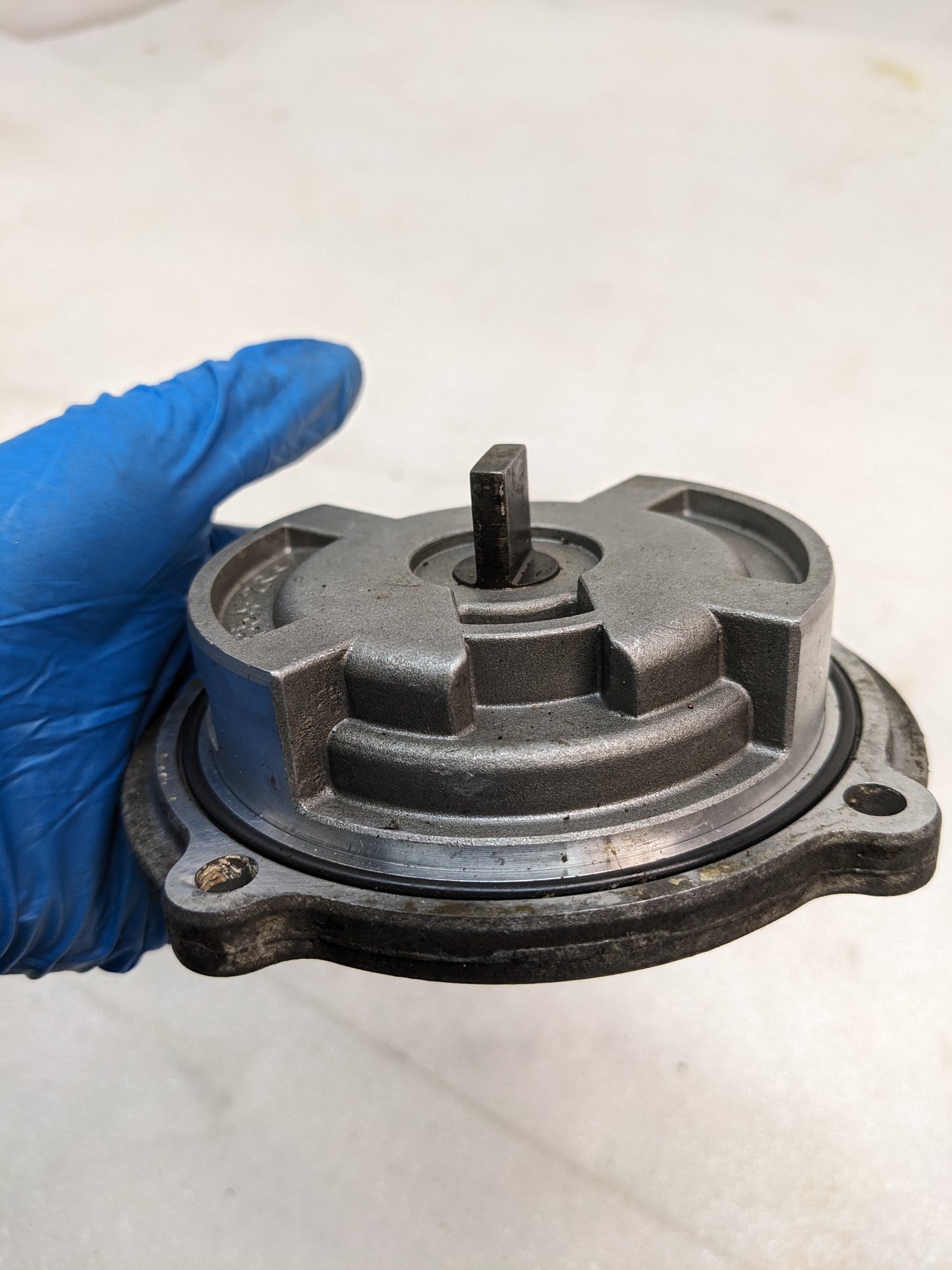 (2) PORSCHE 99610702154 ENGINE OIL SUCTION PUMP USED R23T6