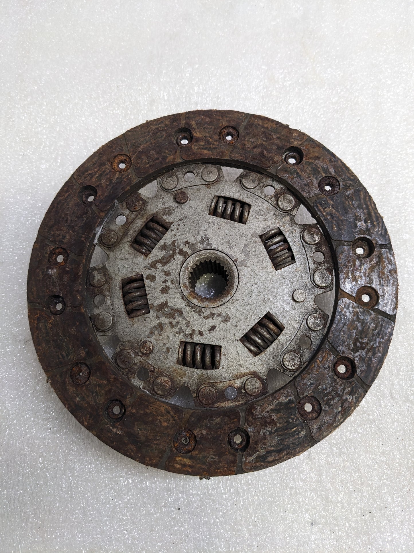 UNBRANDED CLUTCH DISC SPRING HUB 180MM FOR 1956-1959 356A AND 1960-1963 356B PORSCHE USED R27