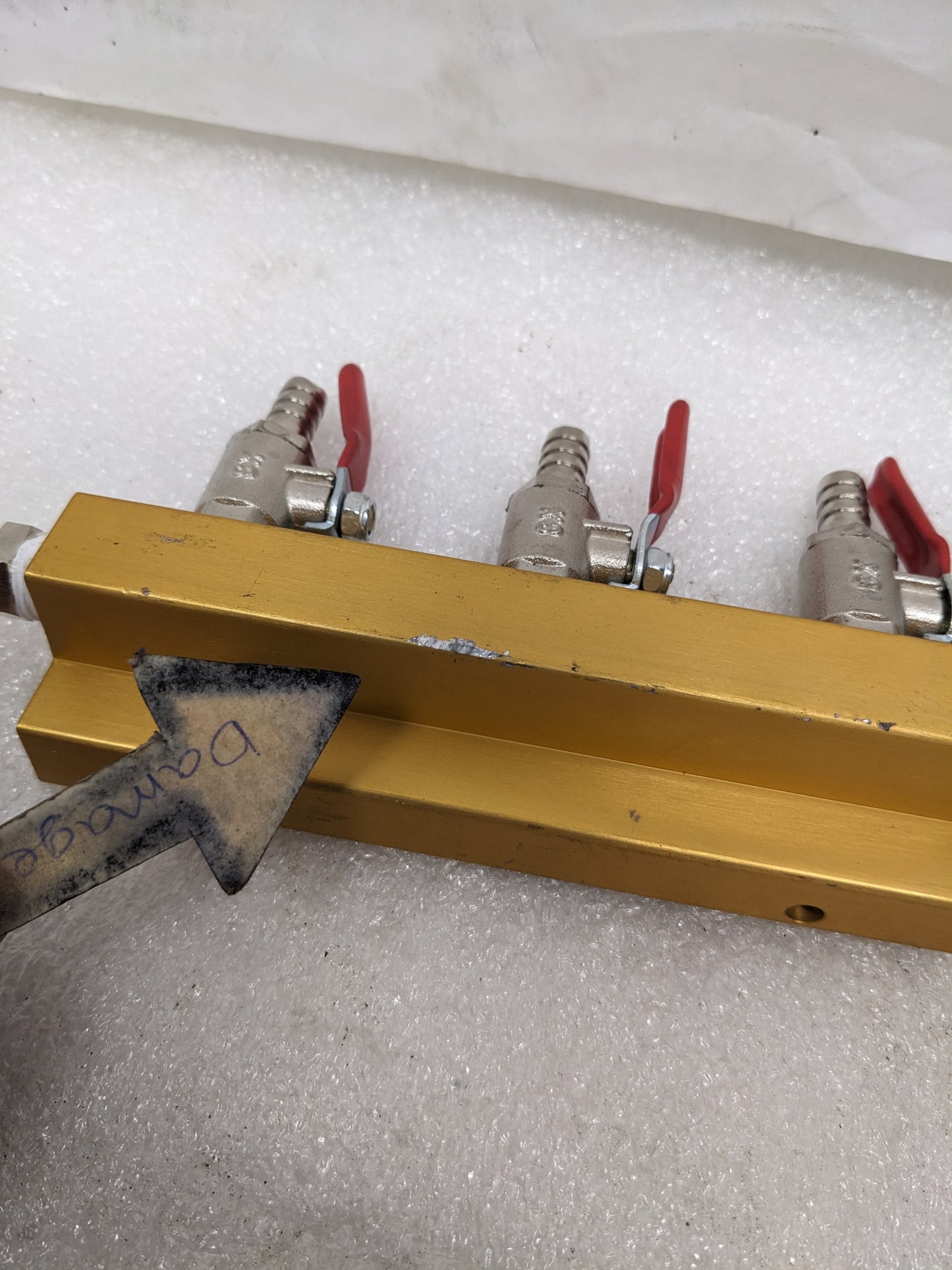 UNBRANDED 3-WAY AIR MANIFOLD NEW R30T1