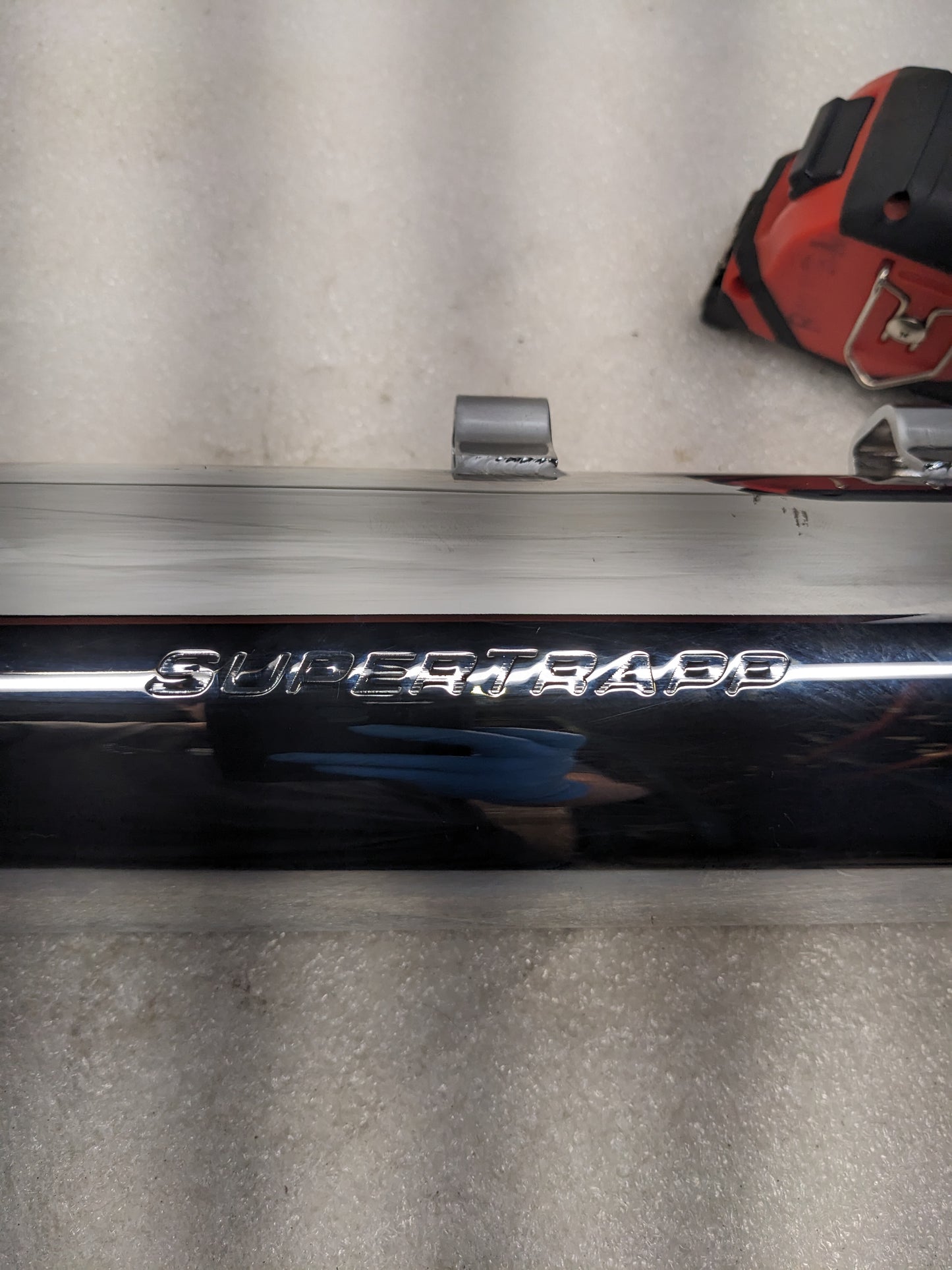 (DENTED) SUPERTRAPP 027-6514 SE MODEL LEFT SIDE MUFFLER FOR HARLEY-DAVIDSON NEW R19