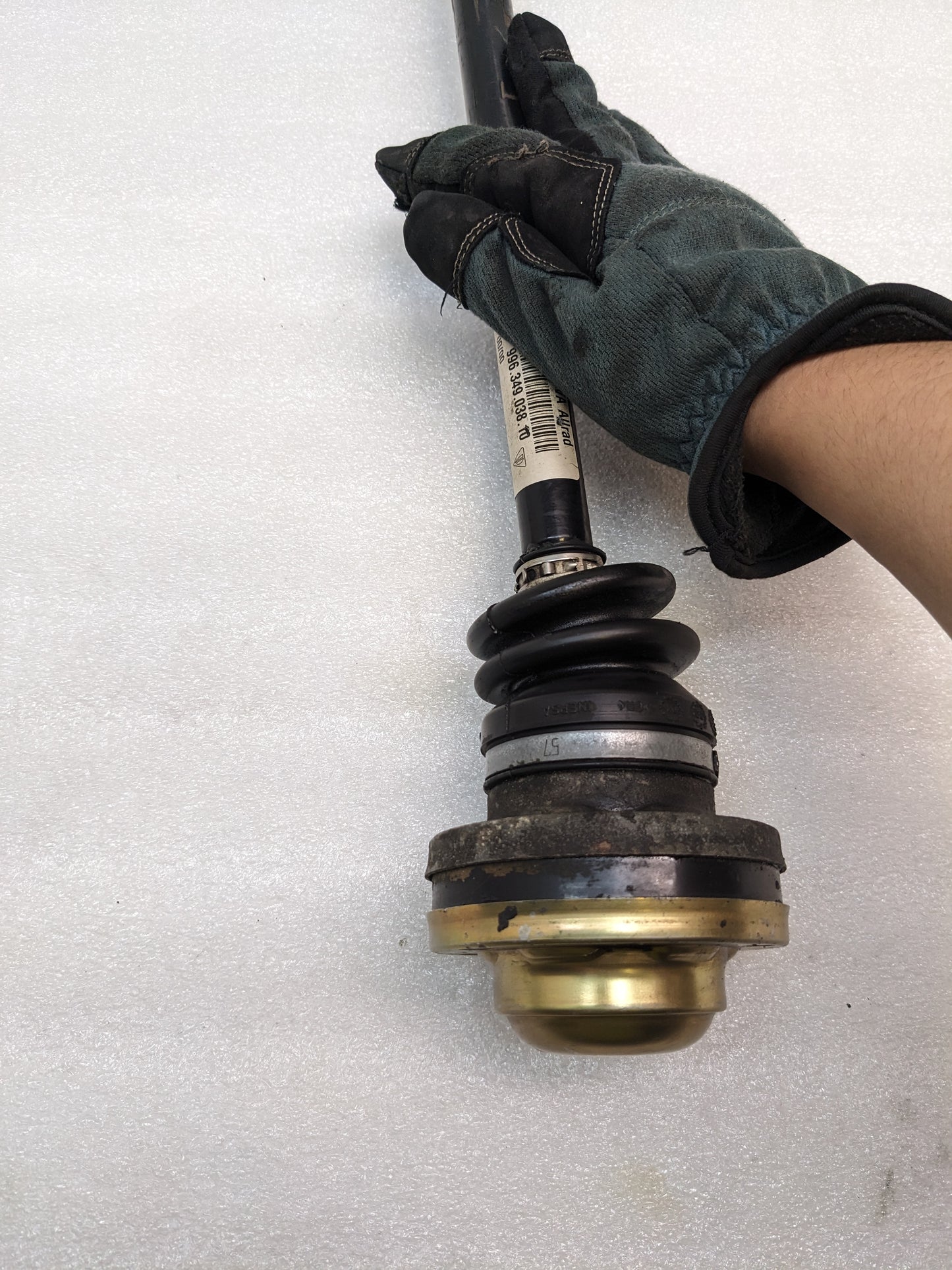 PORSCHE 99634903810 DRIVE SHAFT FOR 1999-2005 911/996 USED R16
