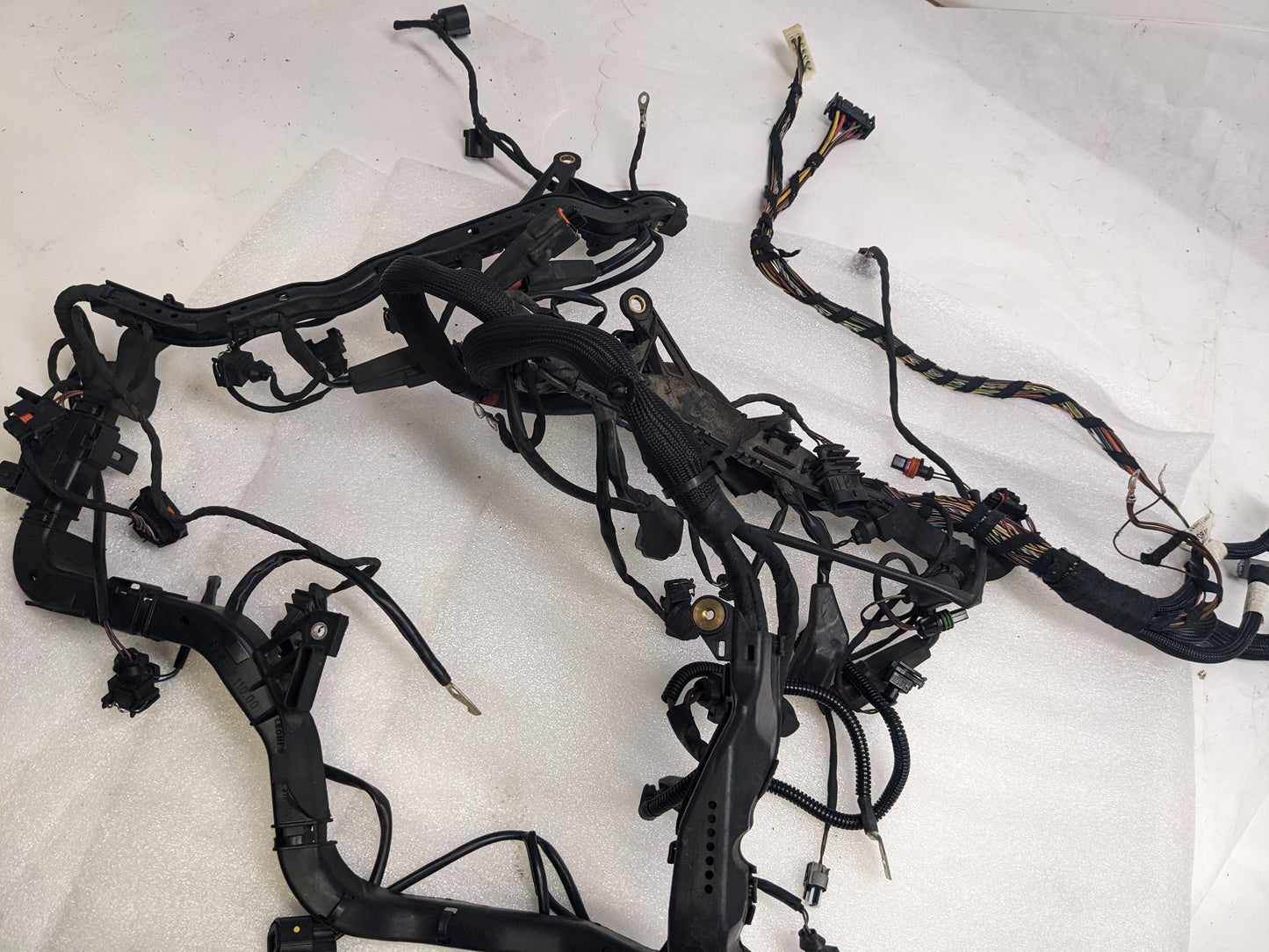 PORSCHE 98760701064 AS CABLE LOOM FOR 2006-2008 CAYMAN USED SR