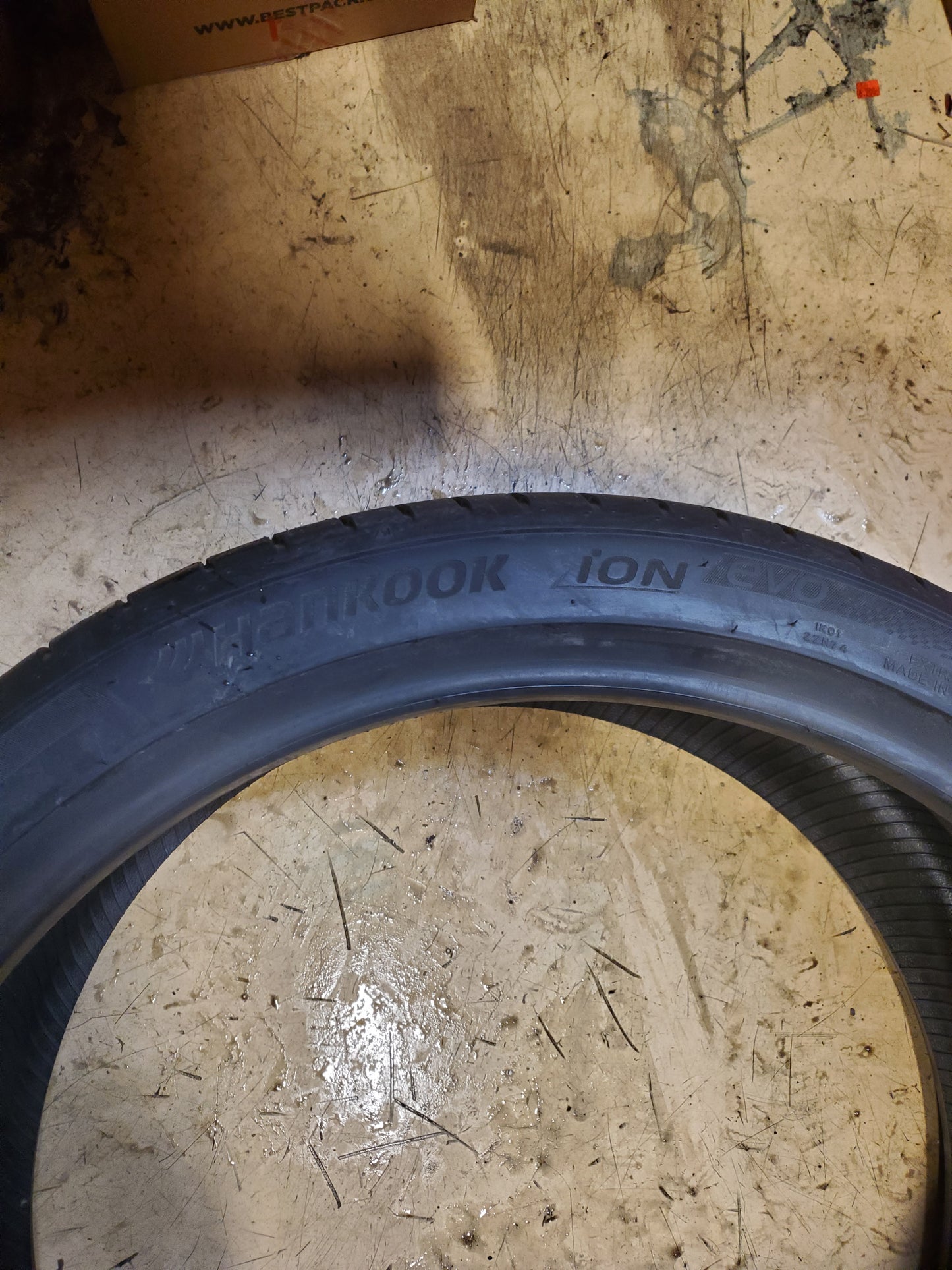 HANKOOK ION EVO (IK01) FOAM BSW P 265 35 21 101Y XL UHP TIRE 1033454