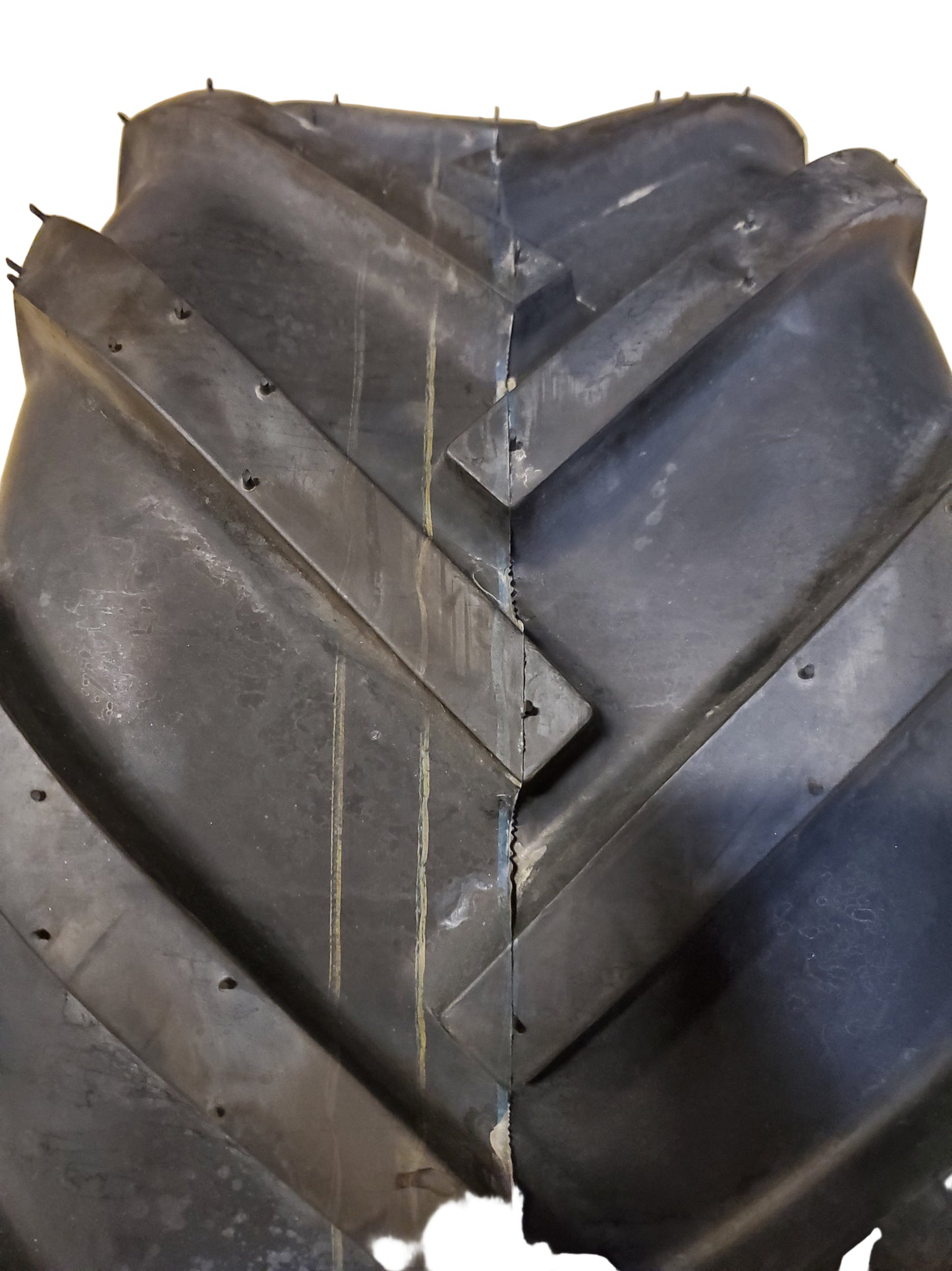 DEESTONE D405 100A3 BSW 23 10.5 12 6PLY FARM TIRE DS5246