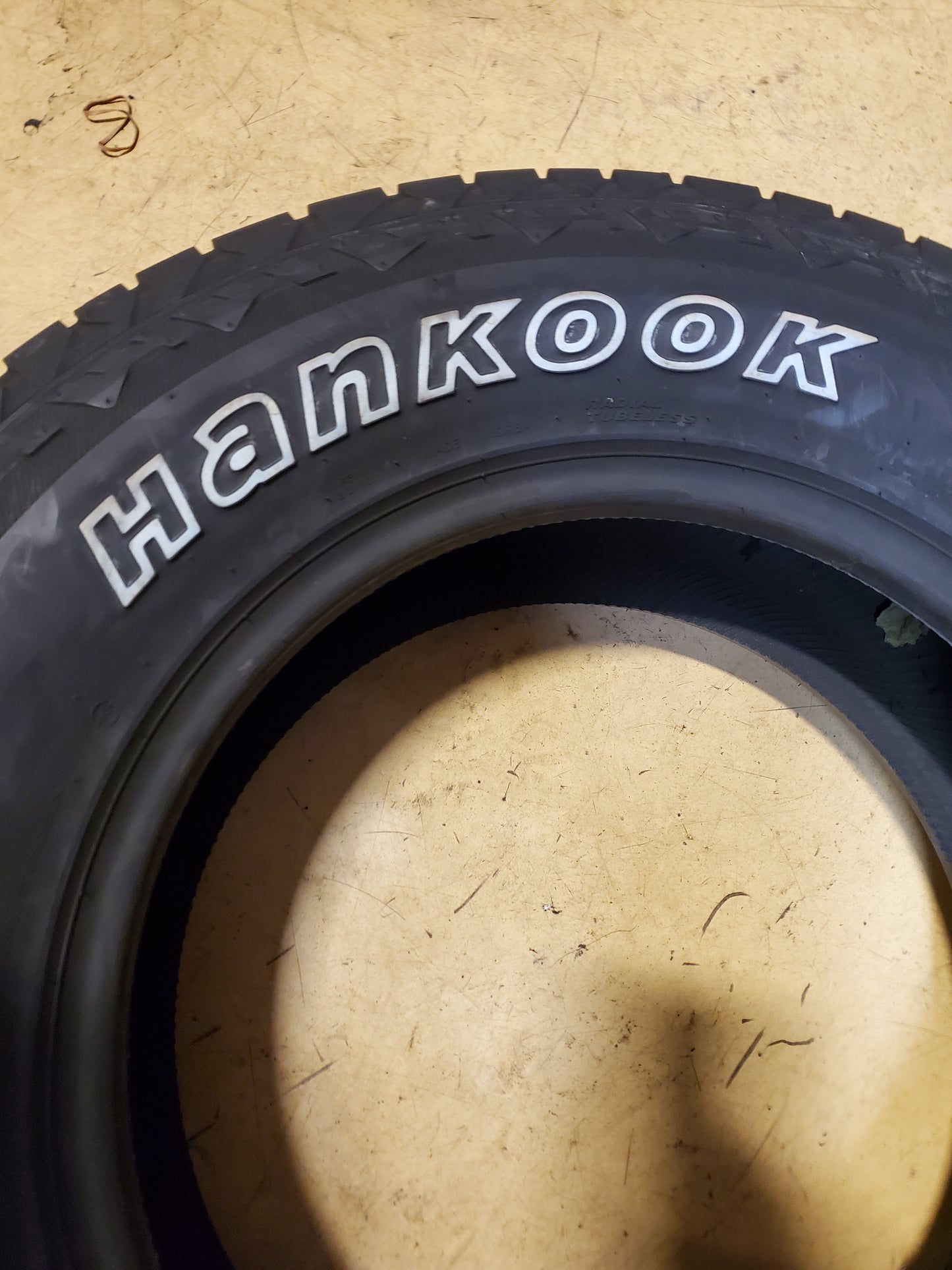 NOS HANKOOK DYNAPRO AT2 OWL P 255 70 17 112T ALL TERRAIN TIRE 1023456