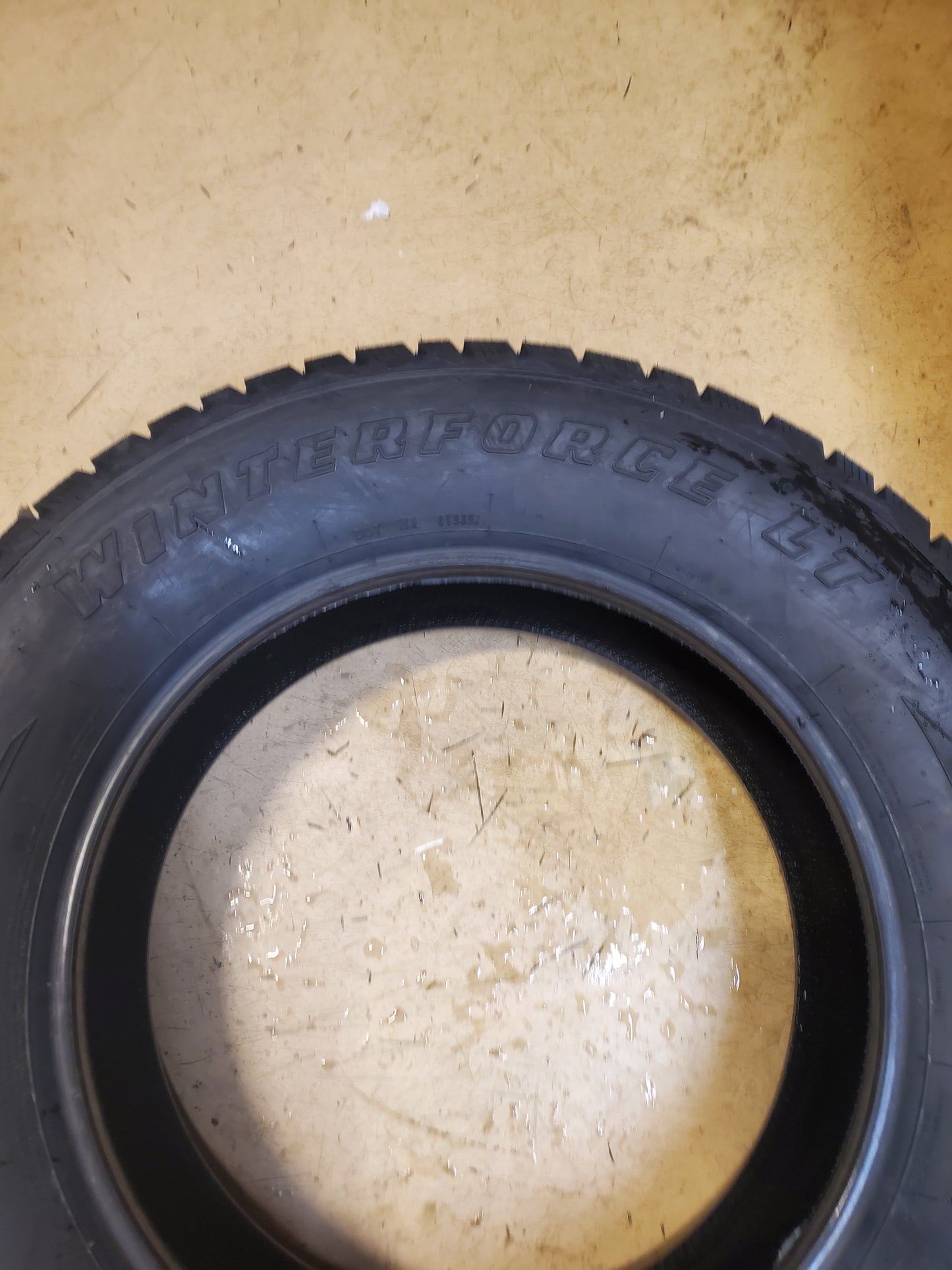 FIRESTONE WINTERFORCE LT STUDDED LT 275 65 20 126/123R 10PLY WINTER TIRE 232871