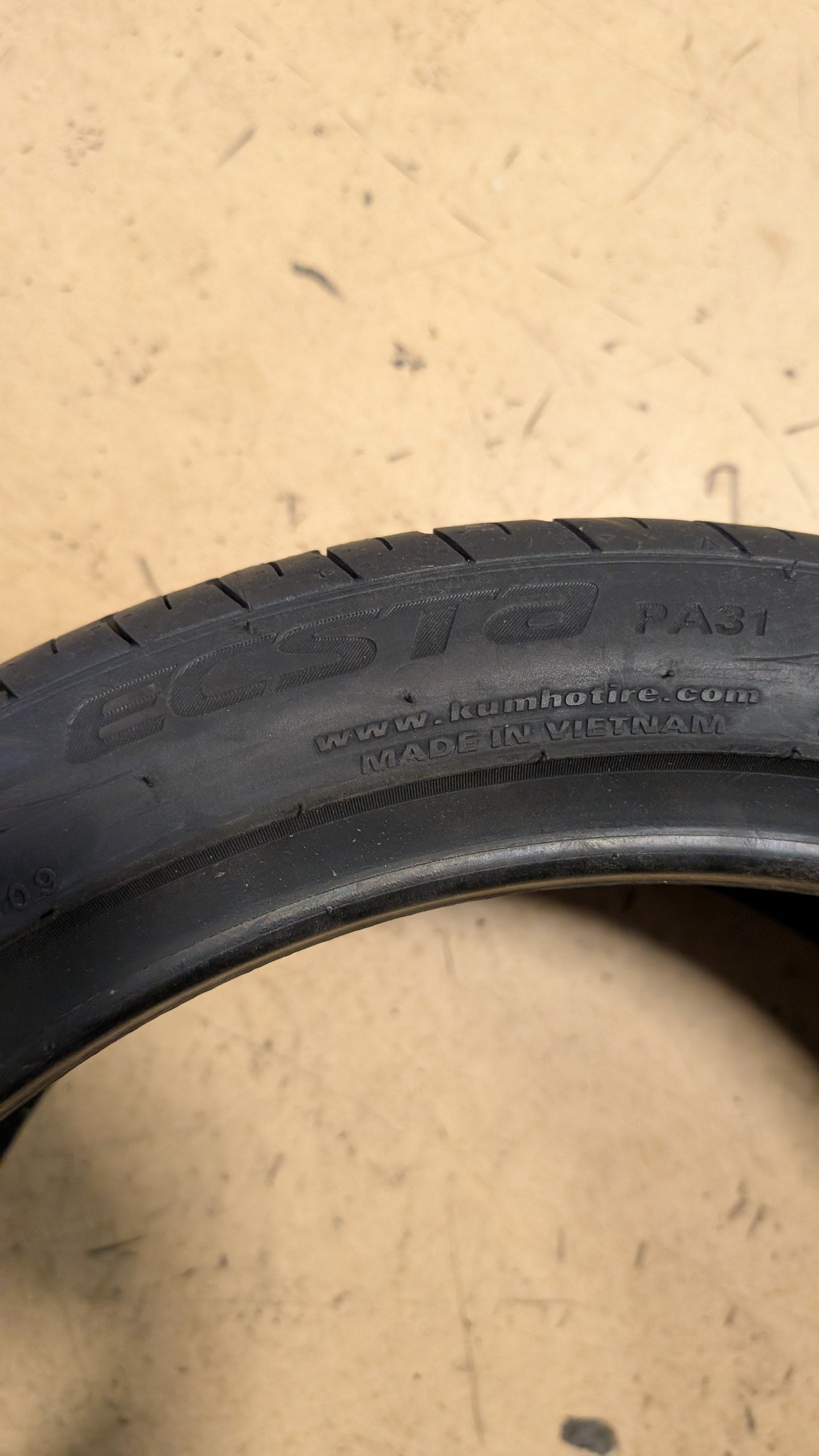 KUMHO ECSTA PA31 BSW P 235 40 18 95V XL UHP TIRE 2161423