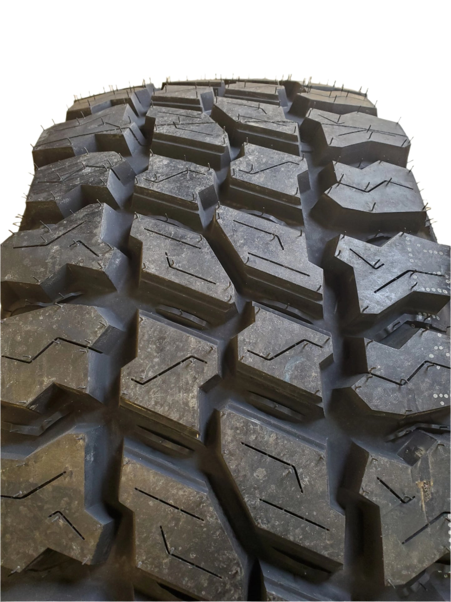 ELDORADO MUD CLAW COMP MTX BSW LT 33 12.50 17 121Q 12PLY MUD TIRE MTX93