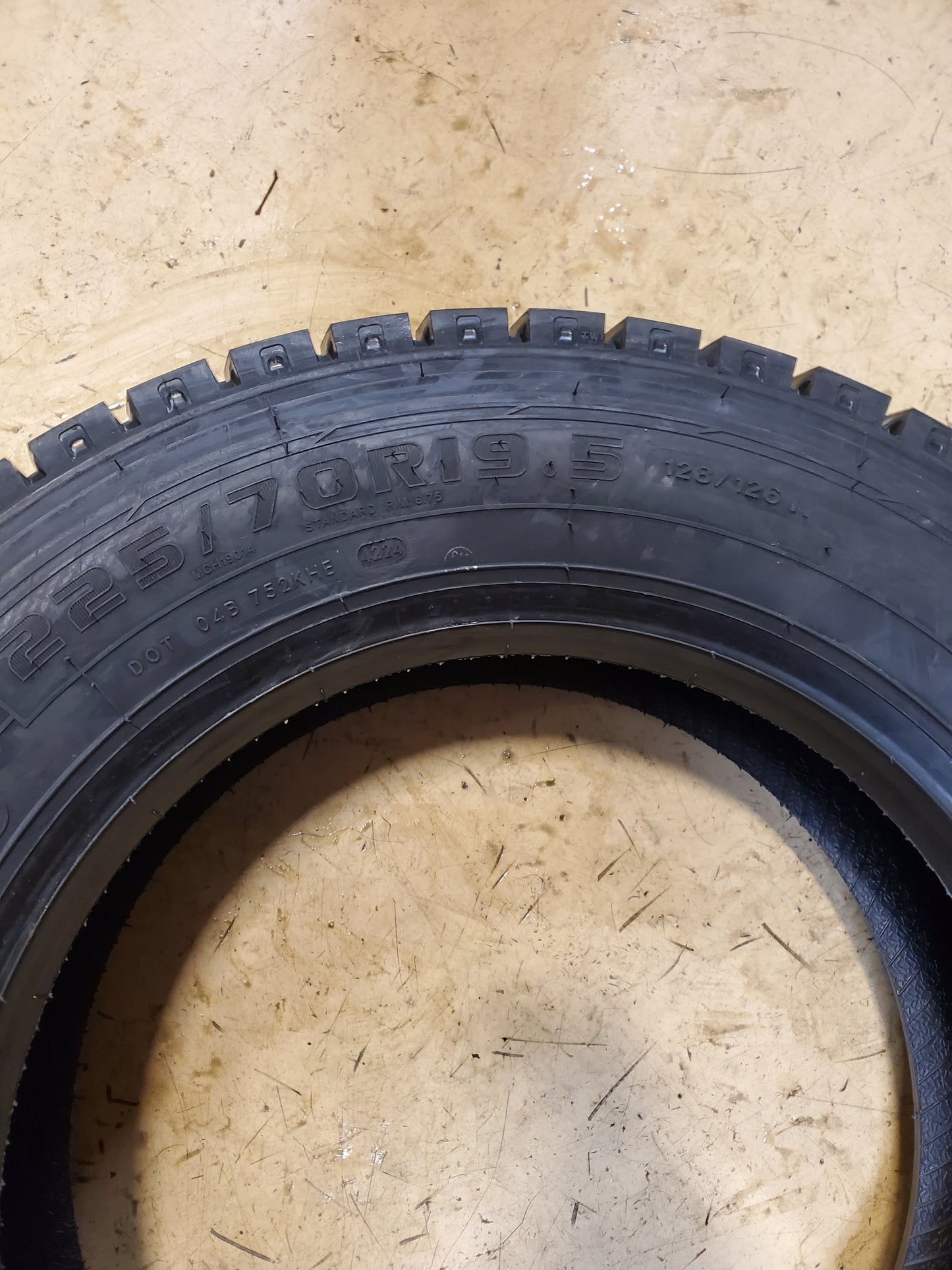 HERCULES STRONG GUARD H-DO BSW LT 225 70 19.5 128/126N 14PLY TIRE 98379