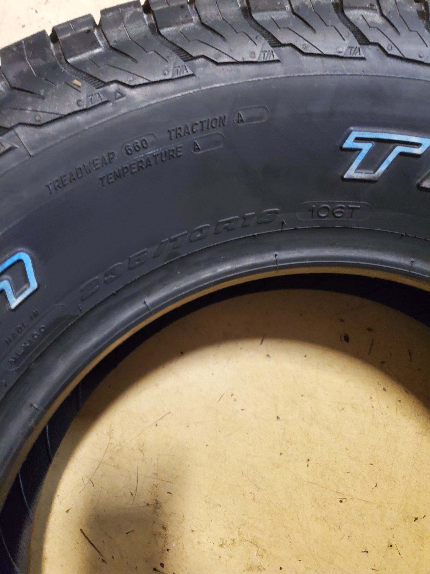 BFGOODRICH TRAIL-TERRAIN T/A RWL P 235 70 16 106T ALL SEASON TIRE 08179