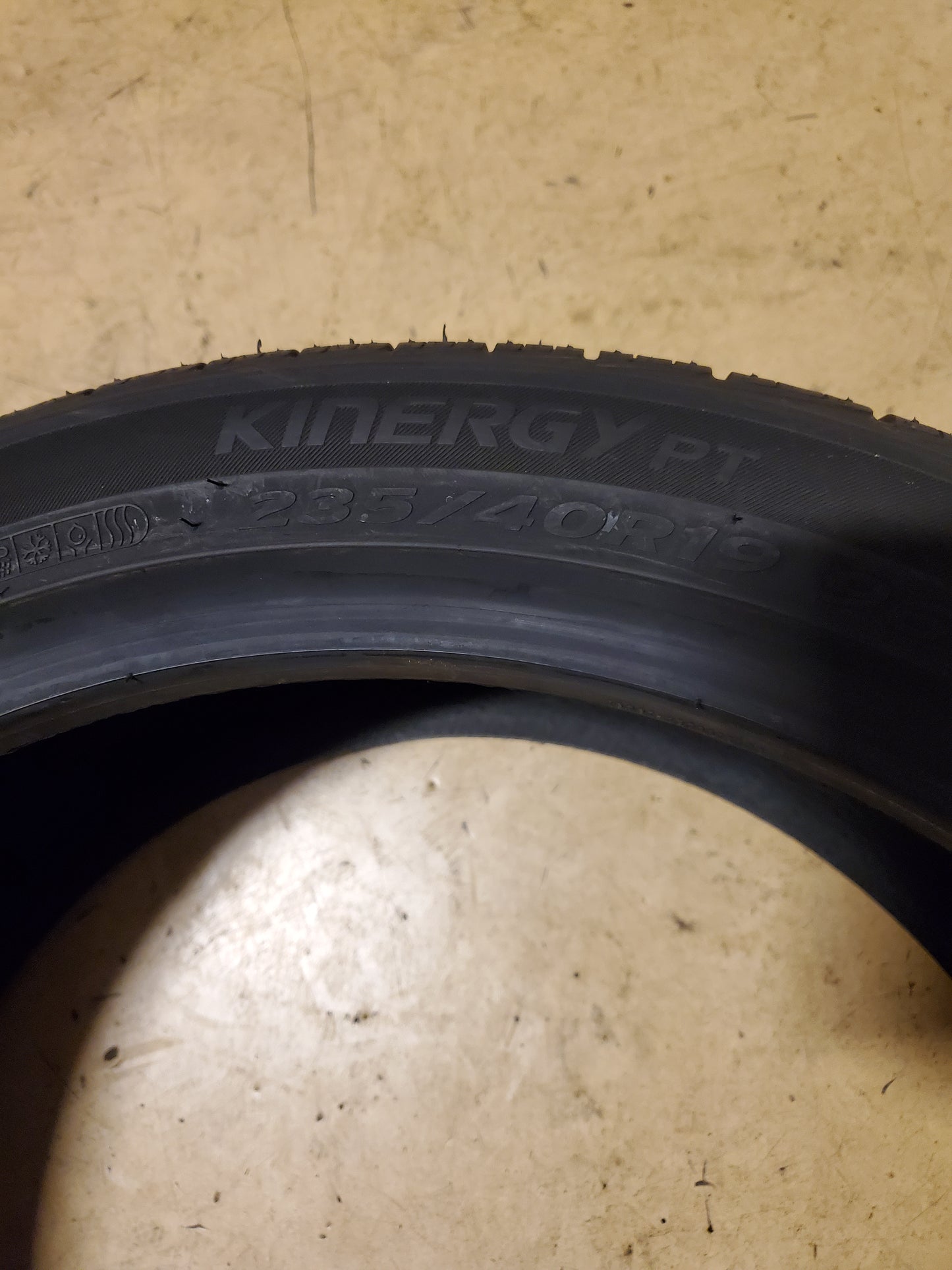 HANKOOK KINERGY PT BSW P 235 40 19 96Y XL ALL SEASON TIRE 1025084