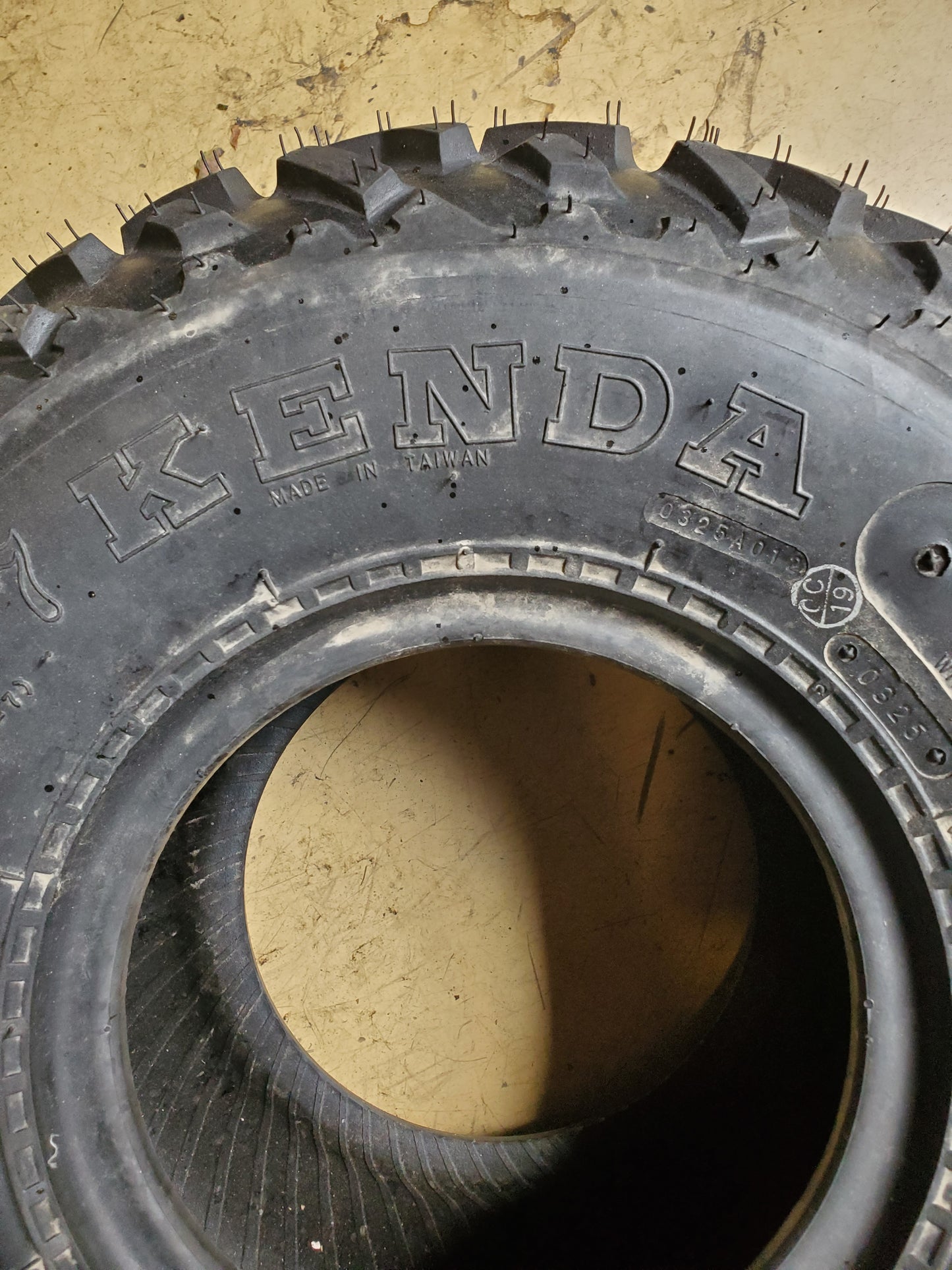 KENDA PATHFINDER BSW 18 7 7 2PLY ATV/UTV TIRE 08540076AB1