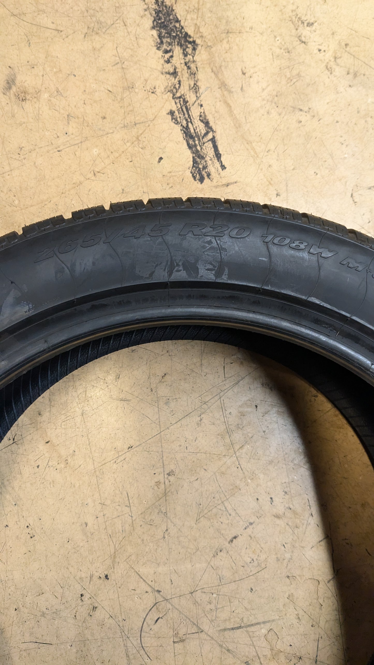 NOS PIRELLI WINTER SOTTOZERO SERIE 2 BSW P 265 45 20 108W WINTER TIRE 1877900