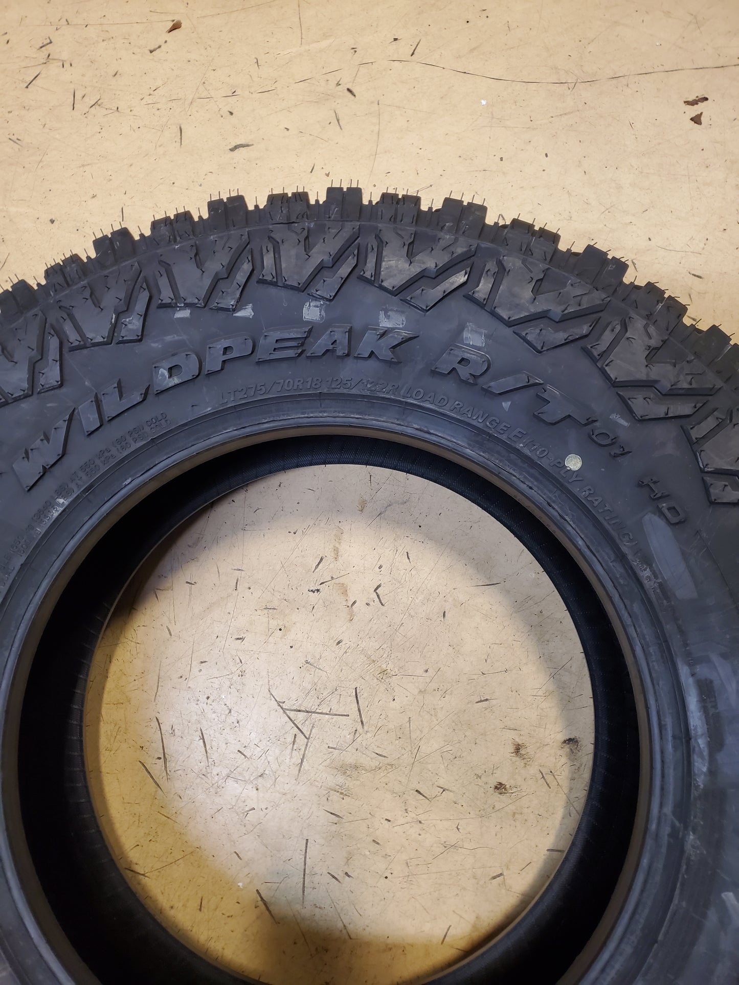 FALKEN WILDPEAK R/T01 LT 275 70 18 125/122R 10PLY RUGGED TERRAIN TIRE 28757431