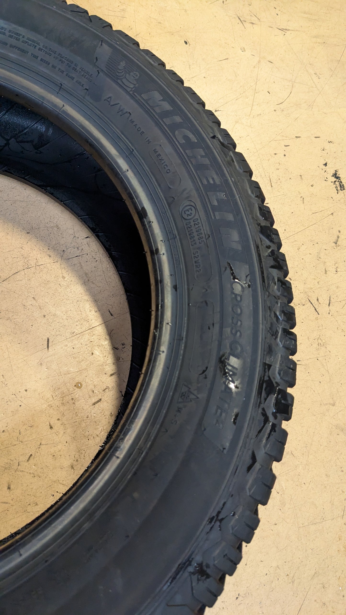 MICHELIN CROSS CLIMATE 2 BSW P 205 60 16 HIGHWAY TERRAIN TIRE 61910