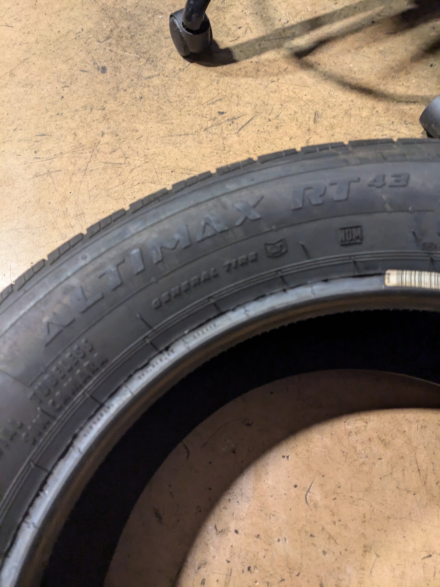 NOS GENERAL ALTIMAX RT43 BSW P 215 55 16 97H XL ALL SEASON TIRE 15497800000