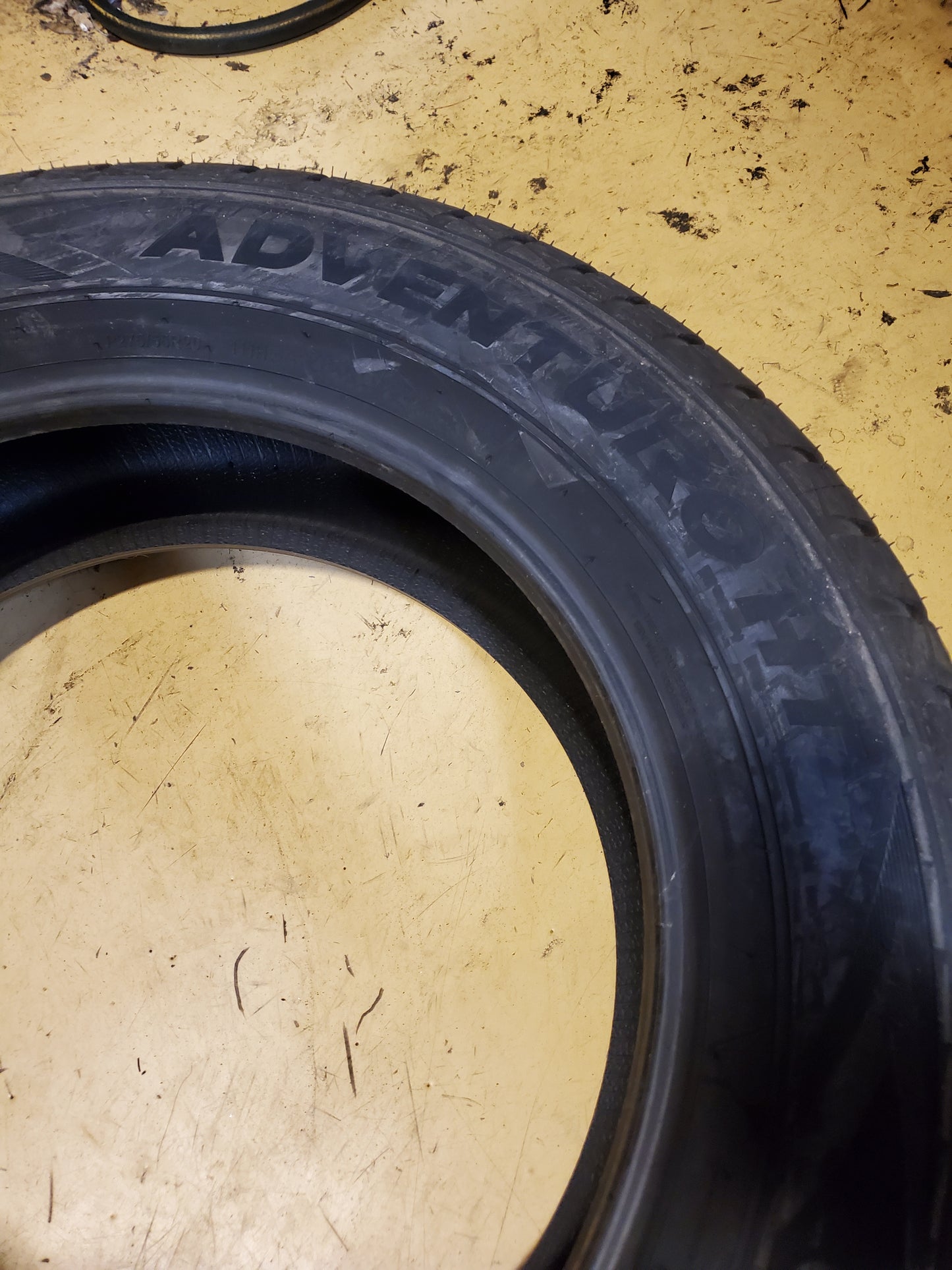 GT RADIAL ADVENTURO HT BSW P 275 55 20 111H HIGHWAY TIRE 100UA3601