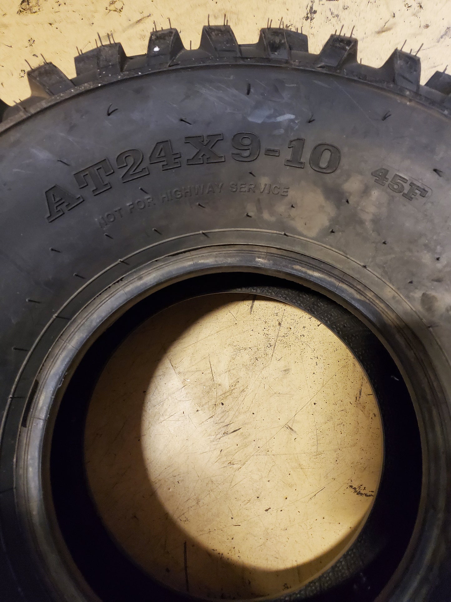 TYRE GUIDER VENUS BSW AT 24 9 10 45F 6PLY ATV/UTV TIRE TGV24910