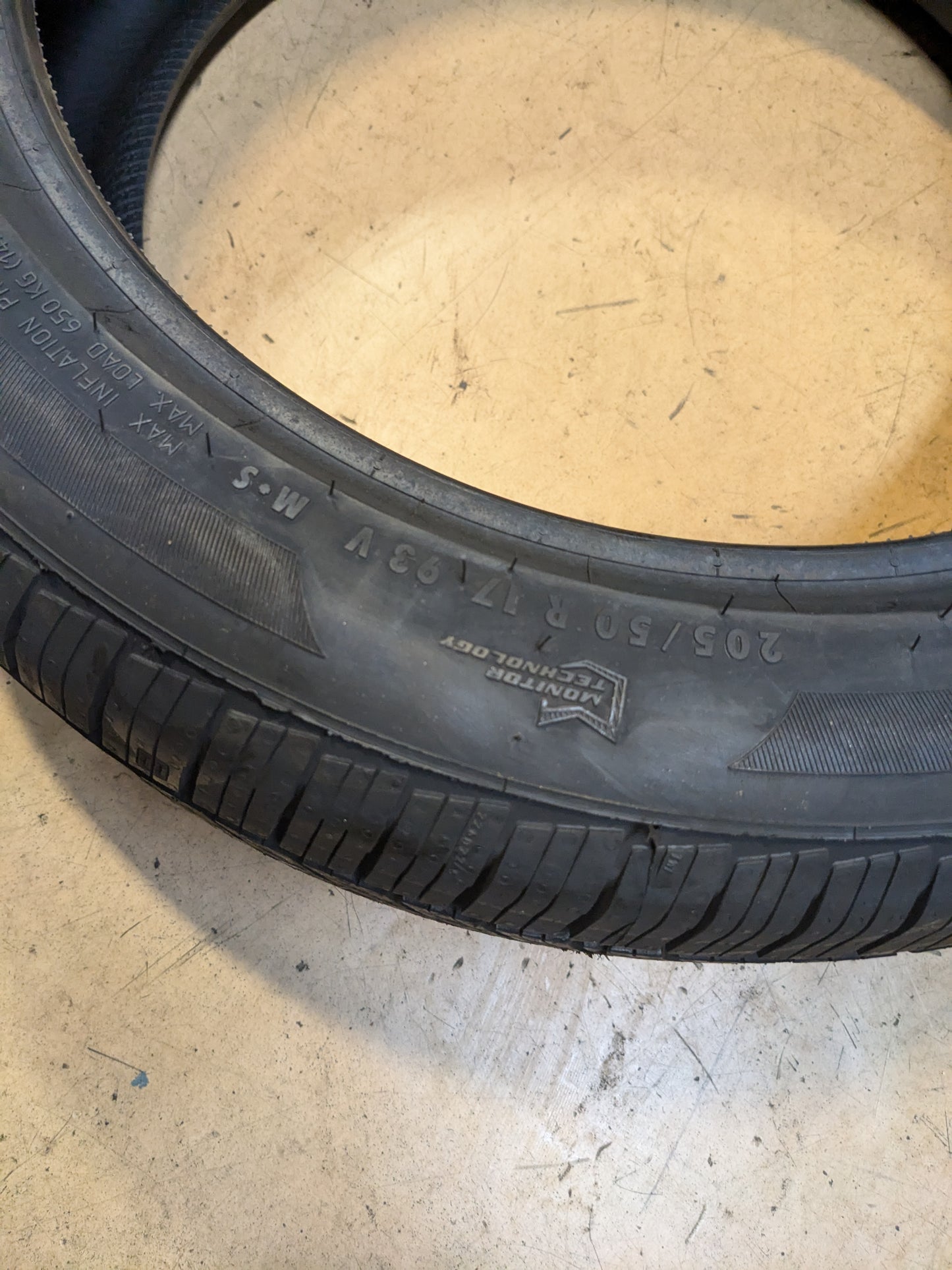 NOS GENERAL ALTIMAX RT 43 BSW P 205 50 17 93V ALL SEASON TIRE 15497850000