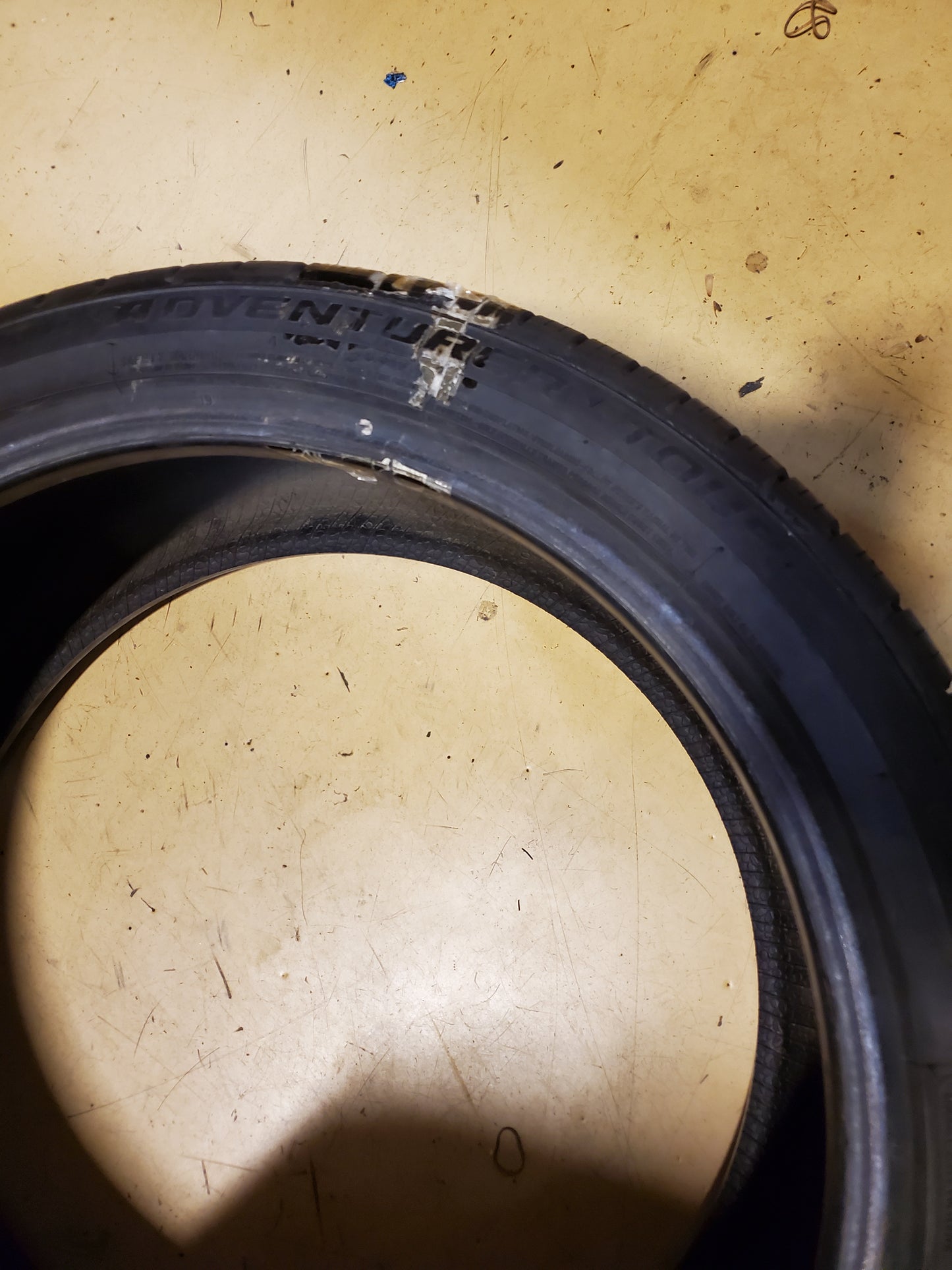USED OS COOPER ADVENTURER TOUR P 235 40 19 96V XL ALL SEASON TIRE 90000081136