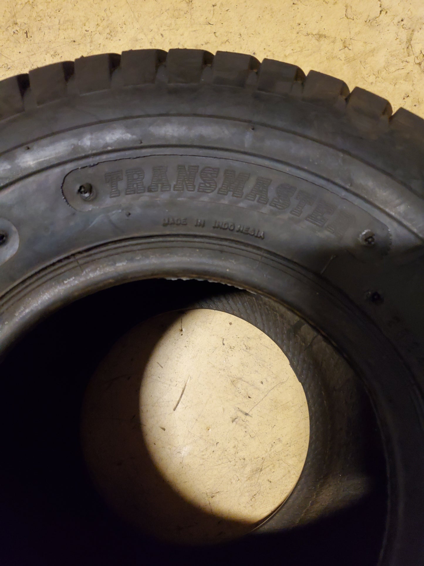 TRANSMASTER BSW 18 9.5 8 4PLY LAWN TIRE RTGG8882S