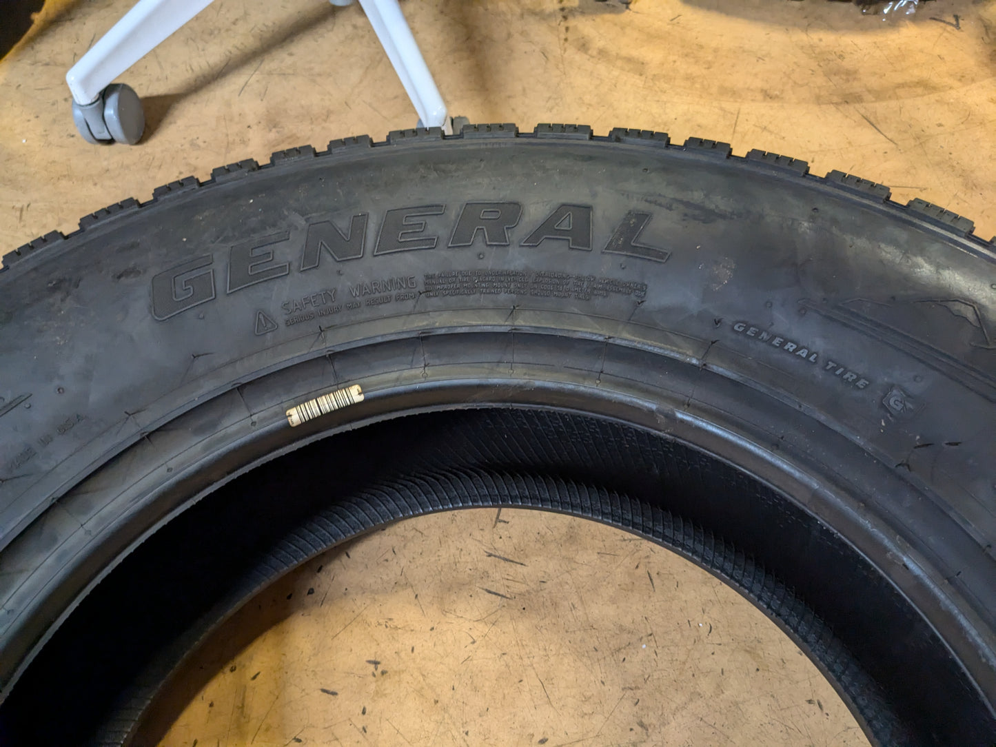 GENERAL ARCTIC LT BSW P 275 70 18 LT 125/122R 10PLY WINTER/SNOW TIRE 04504510000