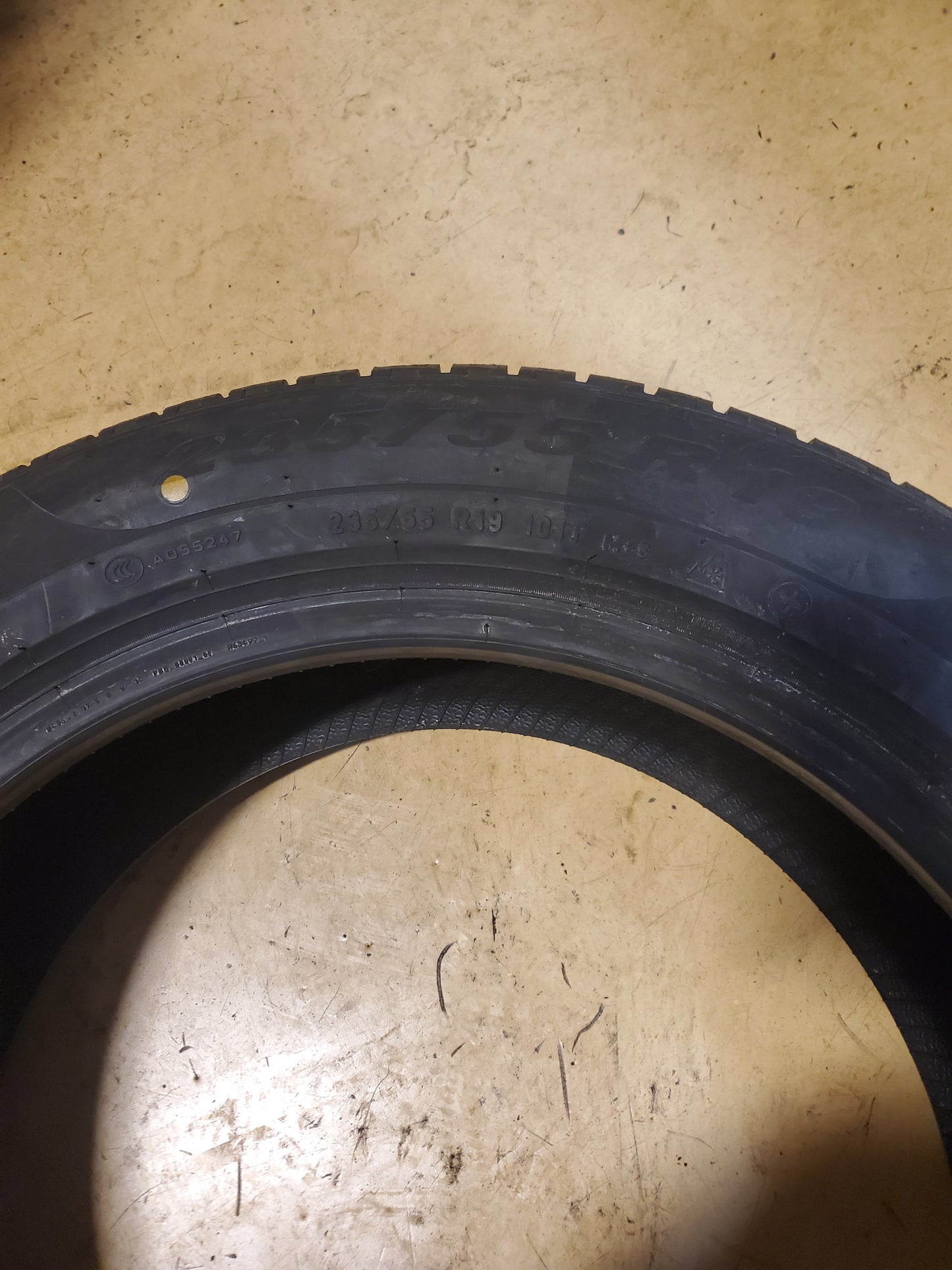 PIRELLI SCORPION WINTER A0 BSW P 235 55 19 101T WINTER TIRE 3565100