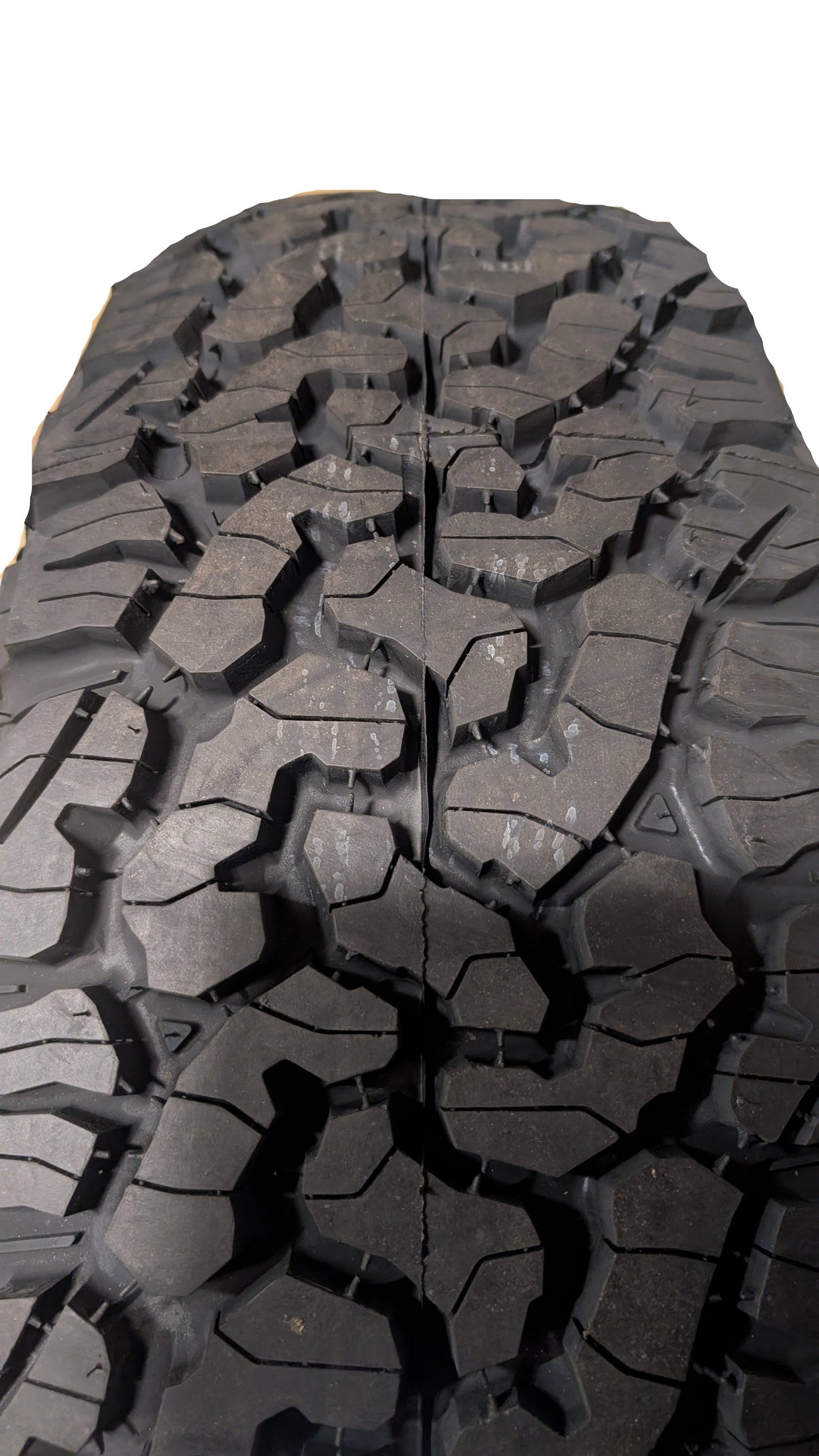 BFGOODRICH ALL TERRAIN T/A KO2 BSW LT 255 75 17 111/108S 6PLY TIRE 11450