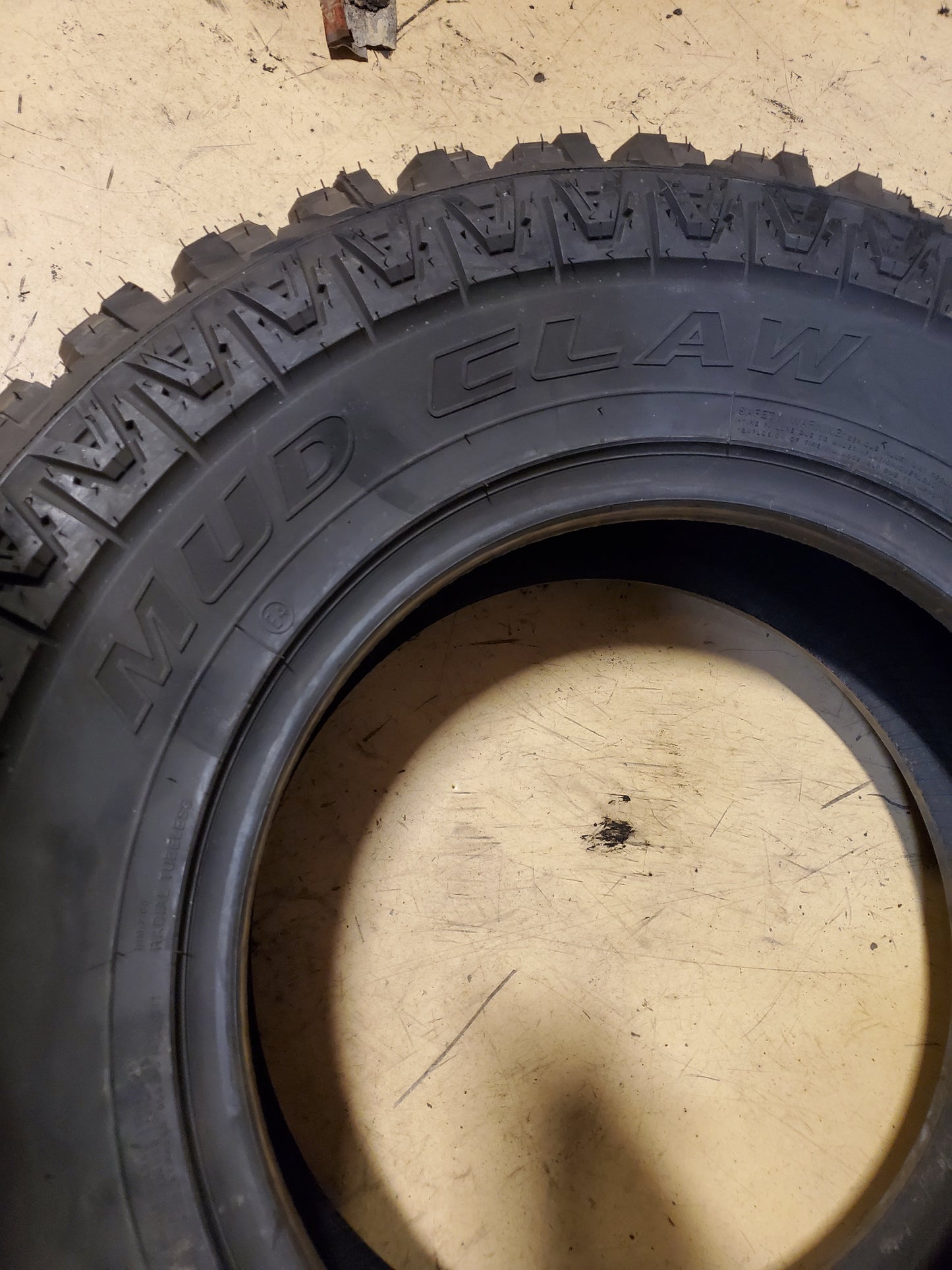 MUD CLAW EXTREME MT BSW LT 245 75 16 120/116Q 10PLY MUD TIRE MCX36