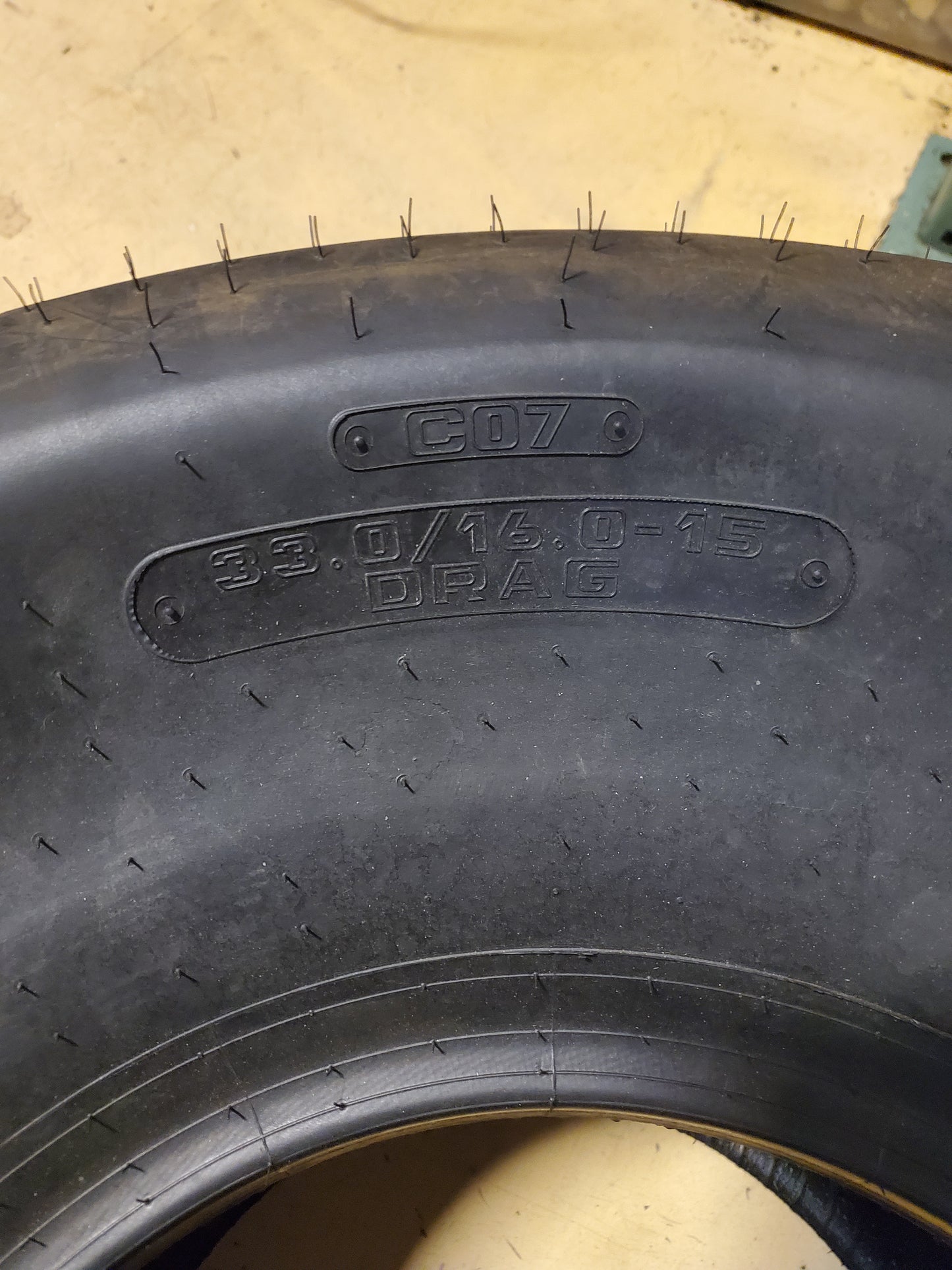 HOOSIER C07 BSW 33.0/16.0-15 DRAG RACING TIRE 18400C07 106 3/4" ROLLOUT