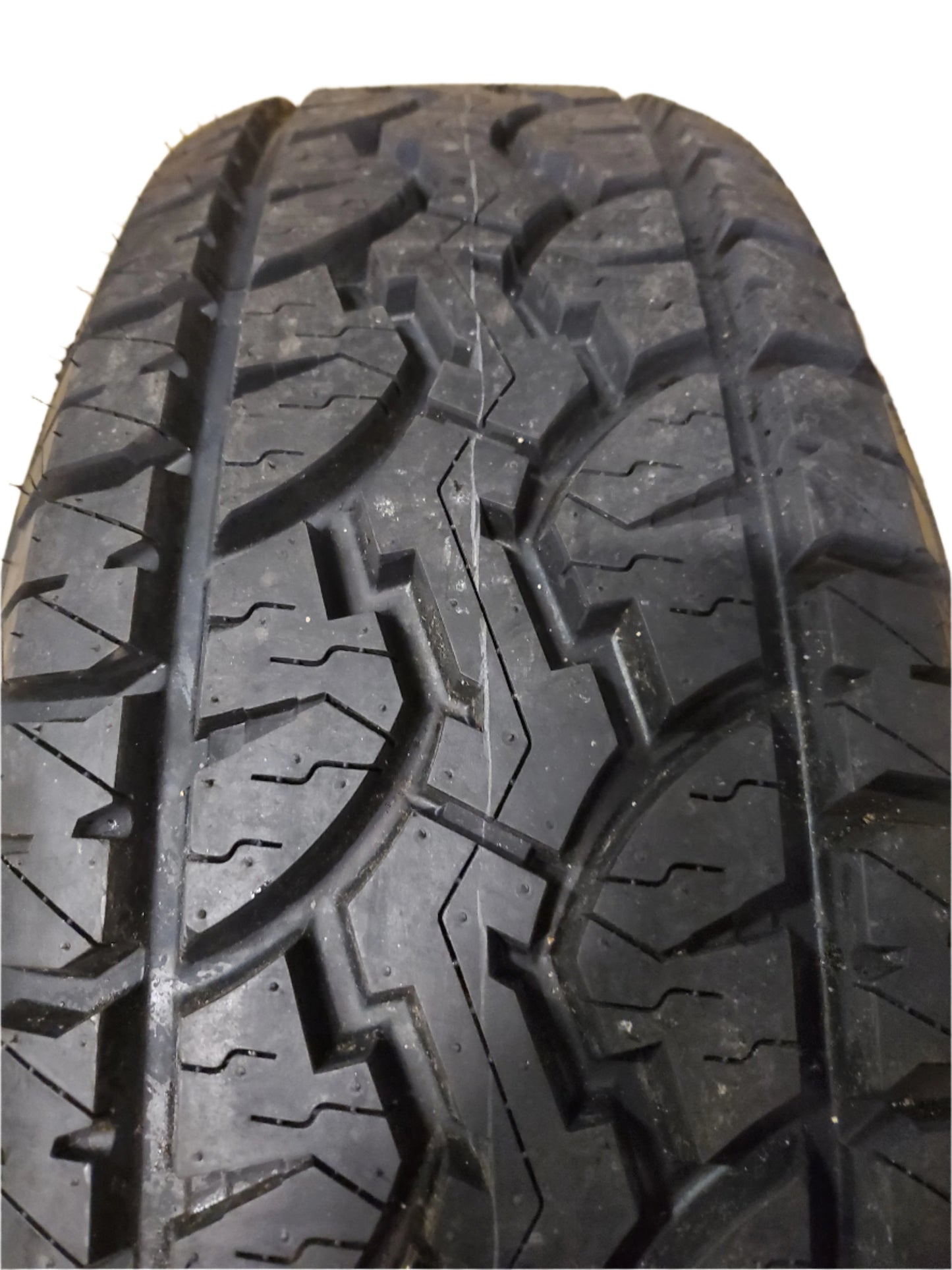 2 GT RADIAL ADVENTURO AT3 OWL P 265 70 16 111T ALL TERRAIN TIRE AS079