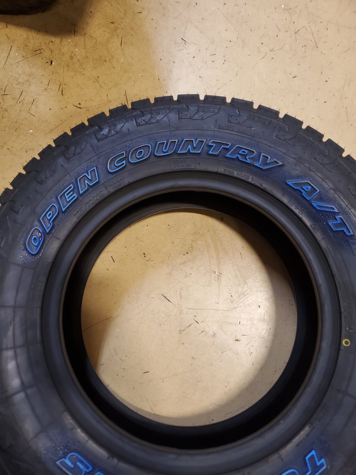 TOYO OPEN COUNTRY A/T III OWL P 225 70 16 103T ALL TERRAIN TIRE 356100
