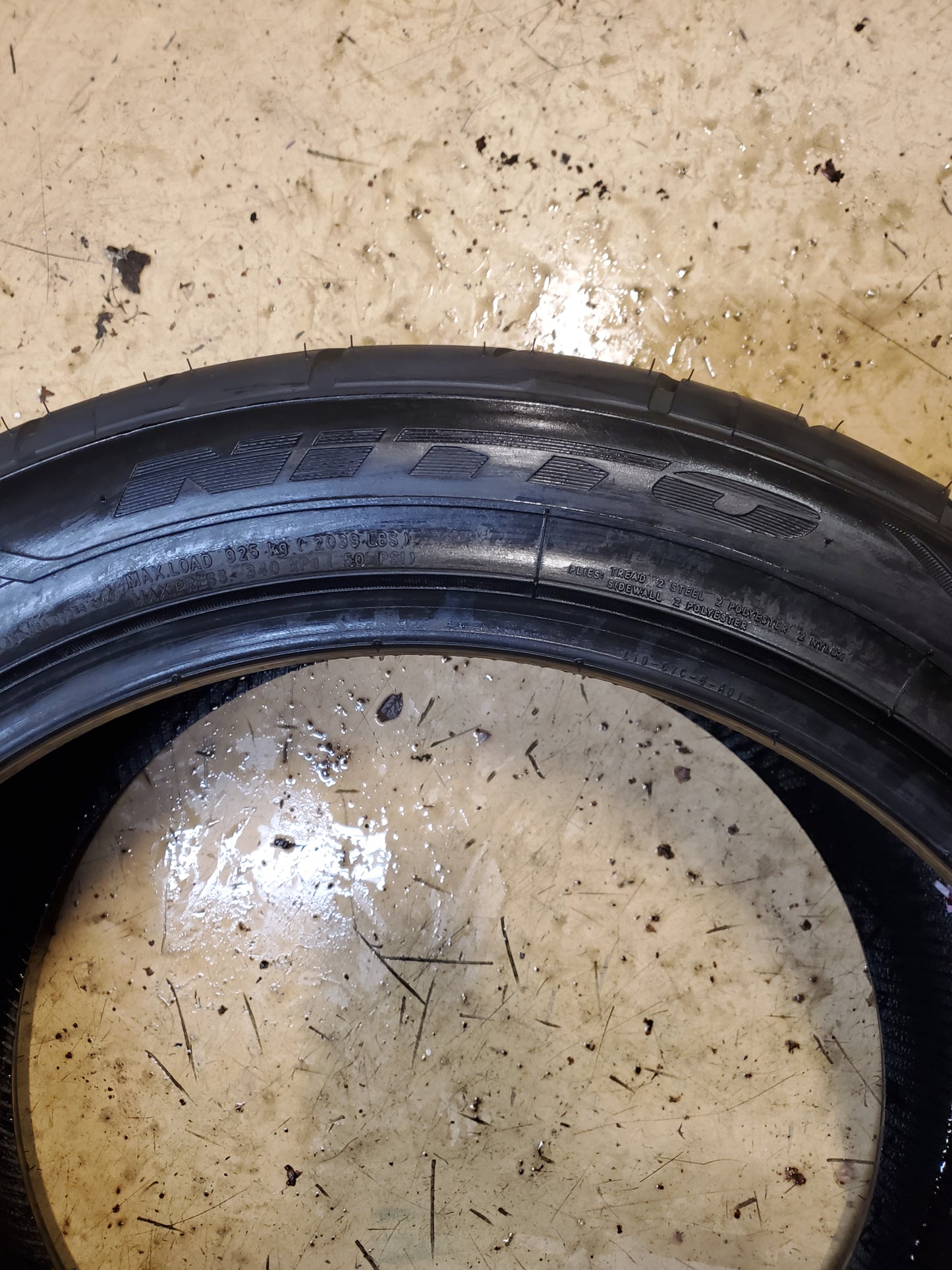 NITTO NT555 G2 BSW P 275 40 19 105W XL UHP TIRE 211090