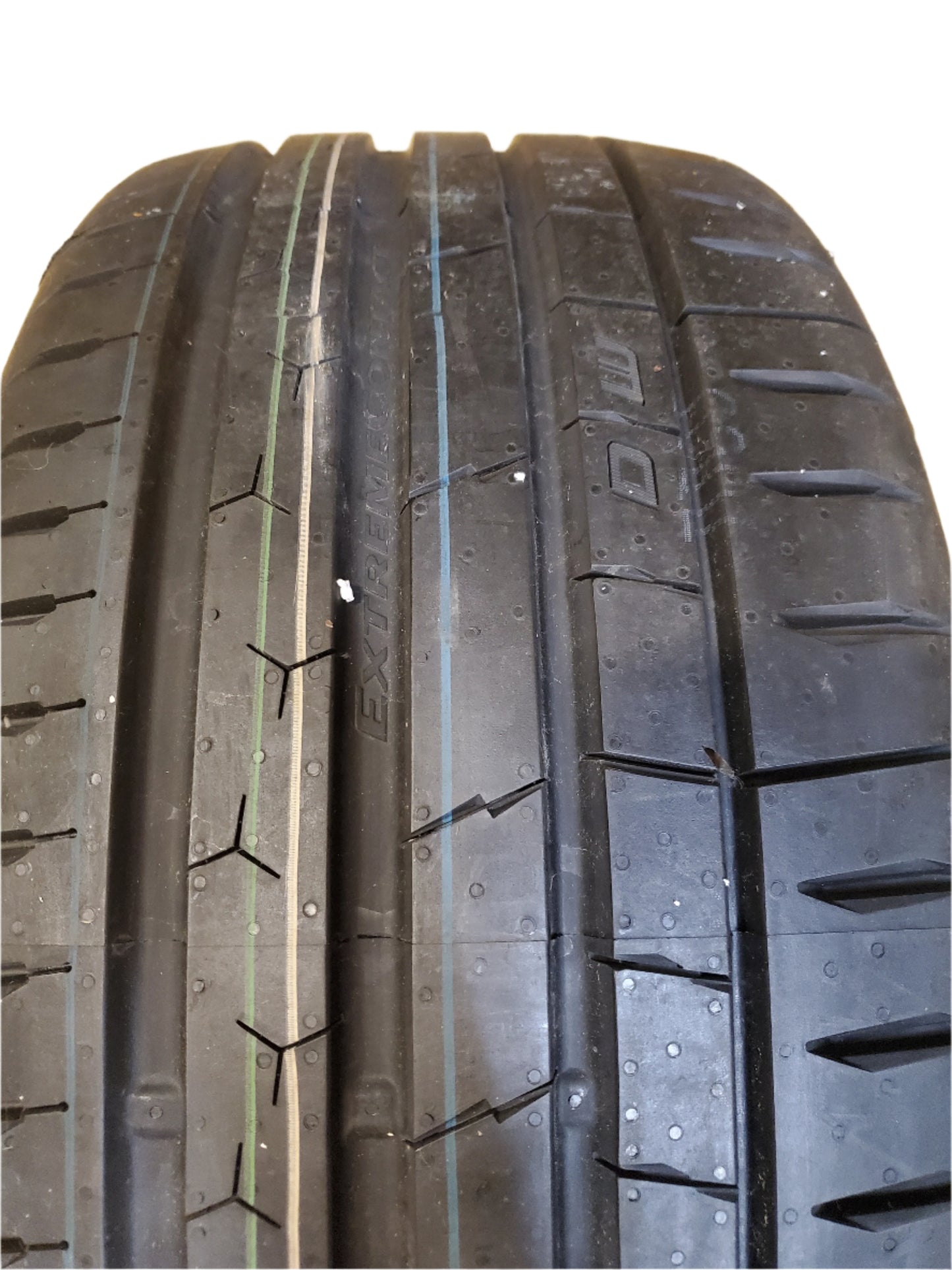 CONTINENTAL EXTREMECONTACT SPORT 02 BSW P 255 45 17 98W UHP TIRE 03125050000