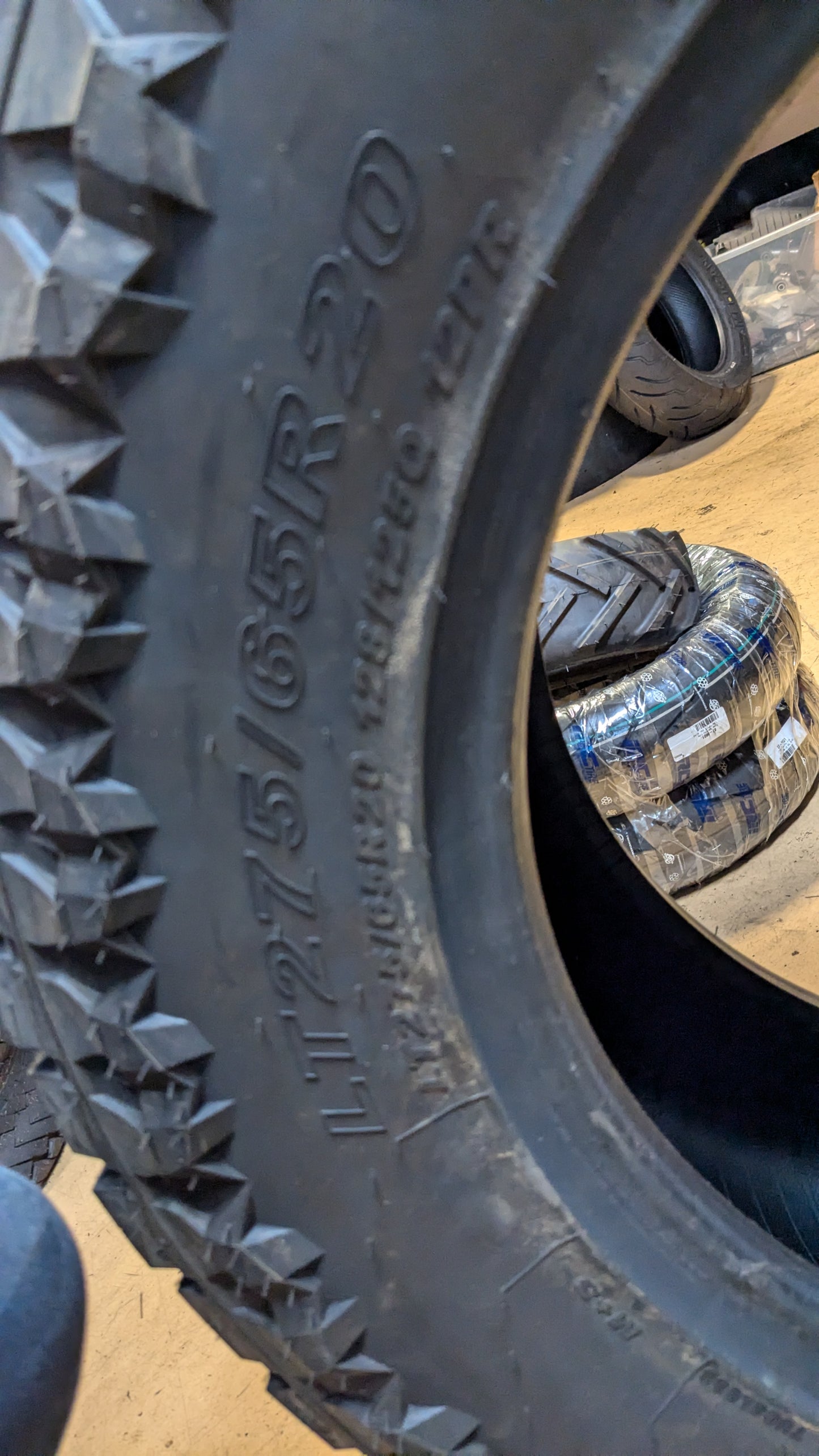 GRIPMAX MAXGRIP XT BSW LT 275 65 20 128/125Q 12PLY RUGGED TERRAIN TIRE NA1672685