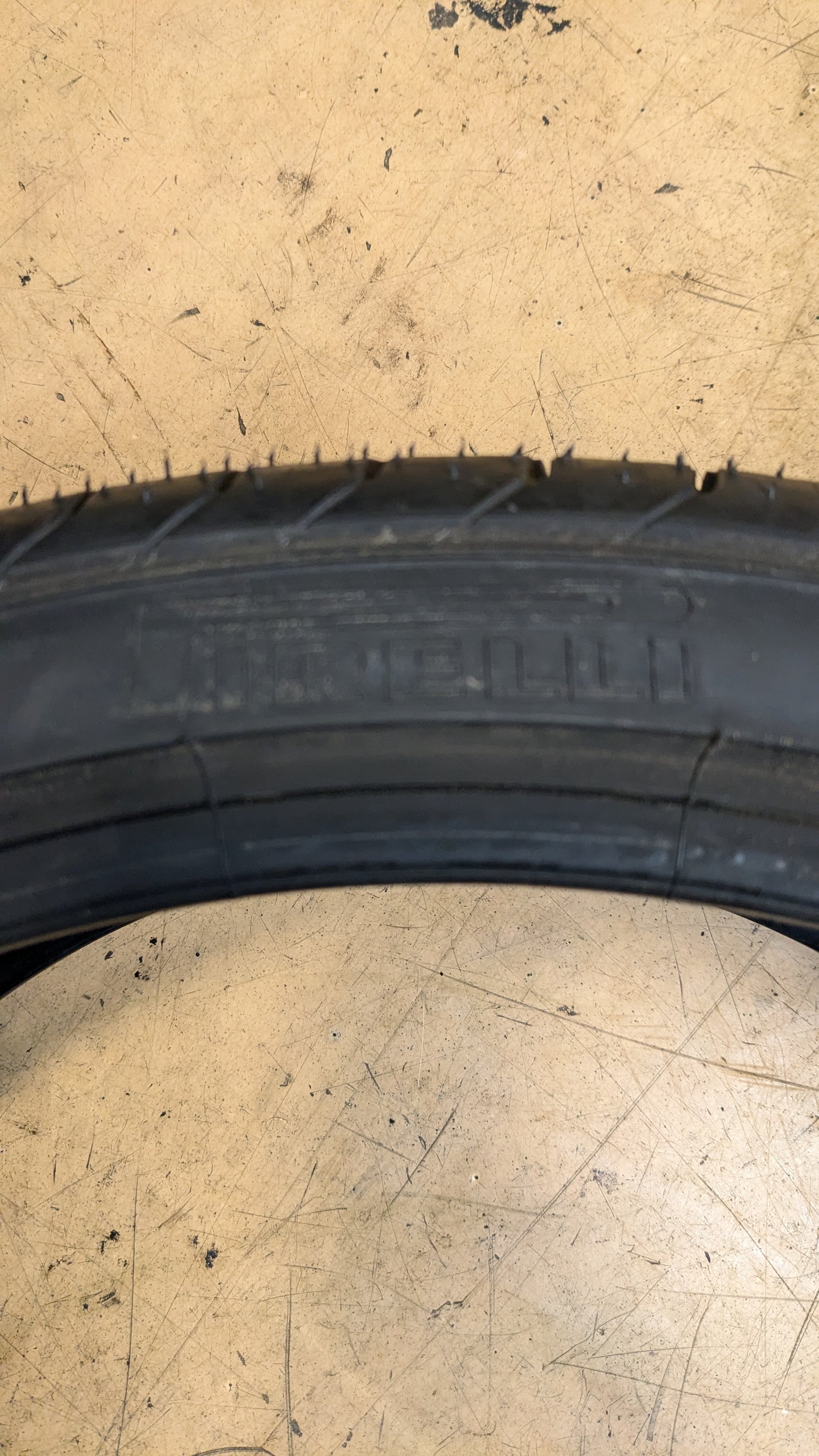 PIRELLI P ZERO BMW RSC RUNFLAT BSW P 275 30 21 98Y XL PERFORMANCE TIRE 1826700