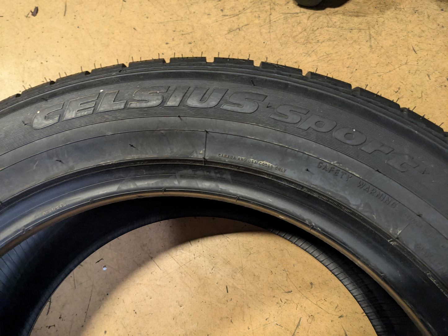 TOYO CELSIUS SPORT BSW P 245 55 18 103W SL ALL SEASON TIRE 127790