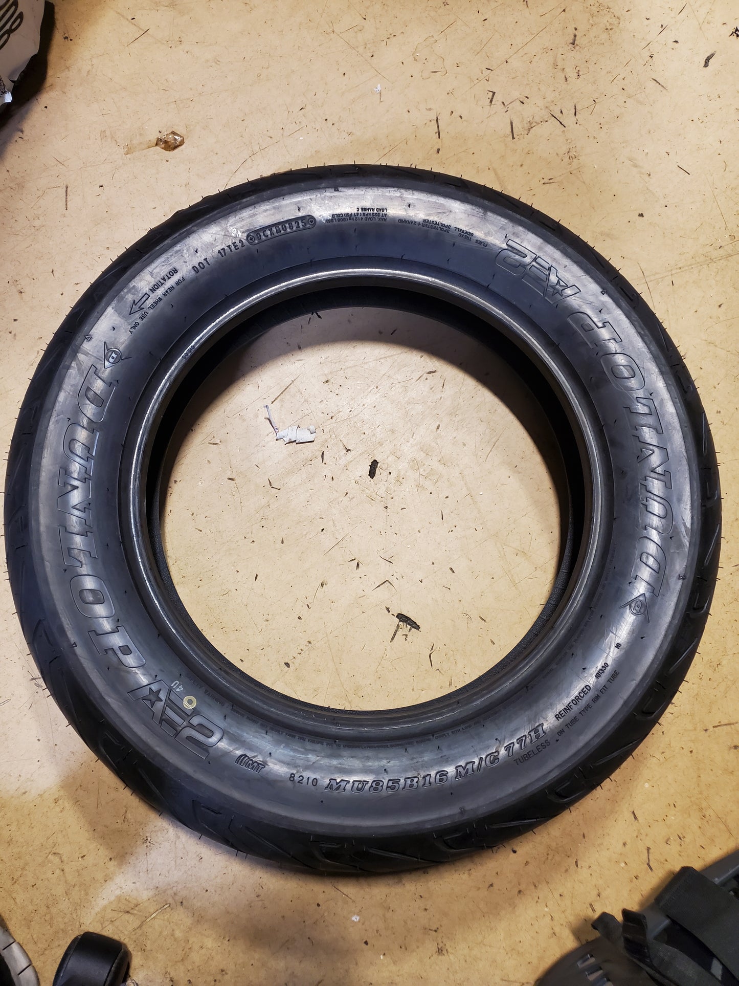 DUNLOP AE2 BSW P MU85 16 77H REAR MOTORCYCLE TIRE