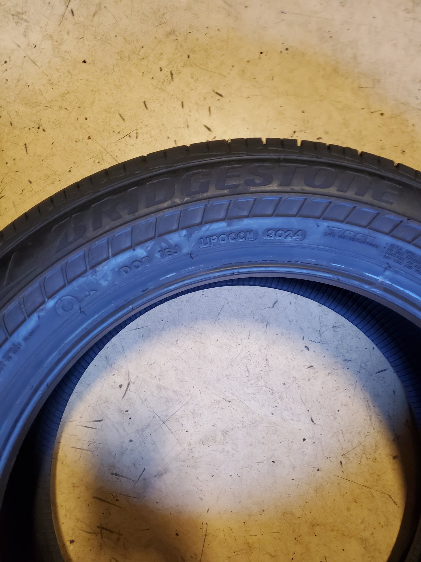 BRIDGESTONE POTENZA RE97AS RFT P 225 55 17 95V ALL SEASON TIRE 000236