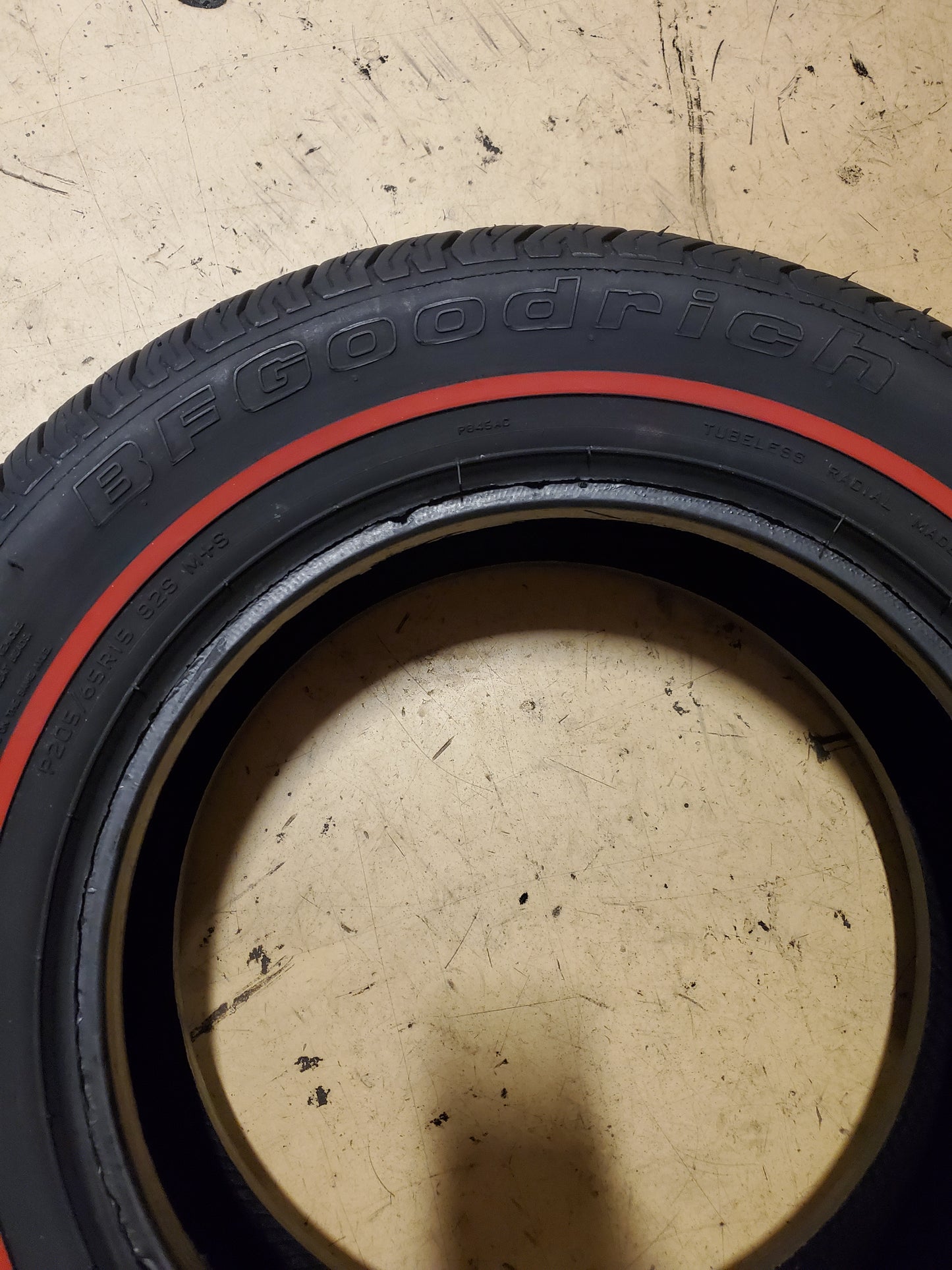 BFGOODRICH SILVERTOWN RADIAL REDLINE P 205 65 15 92S COKER TIRE 530280